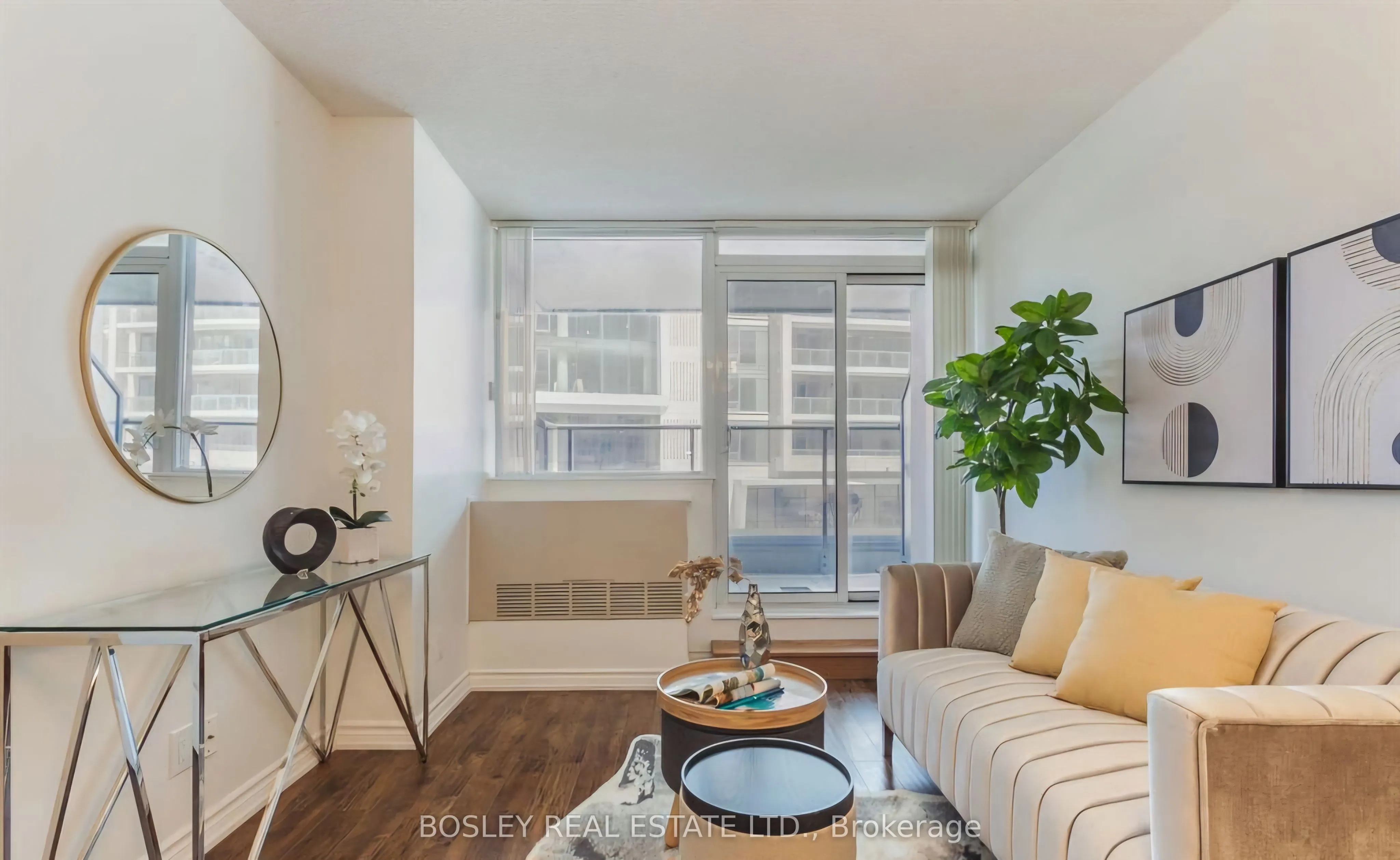 5793 Yonge Street, #216