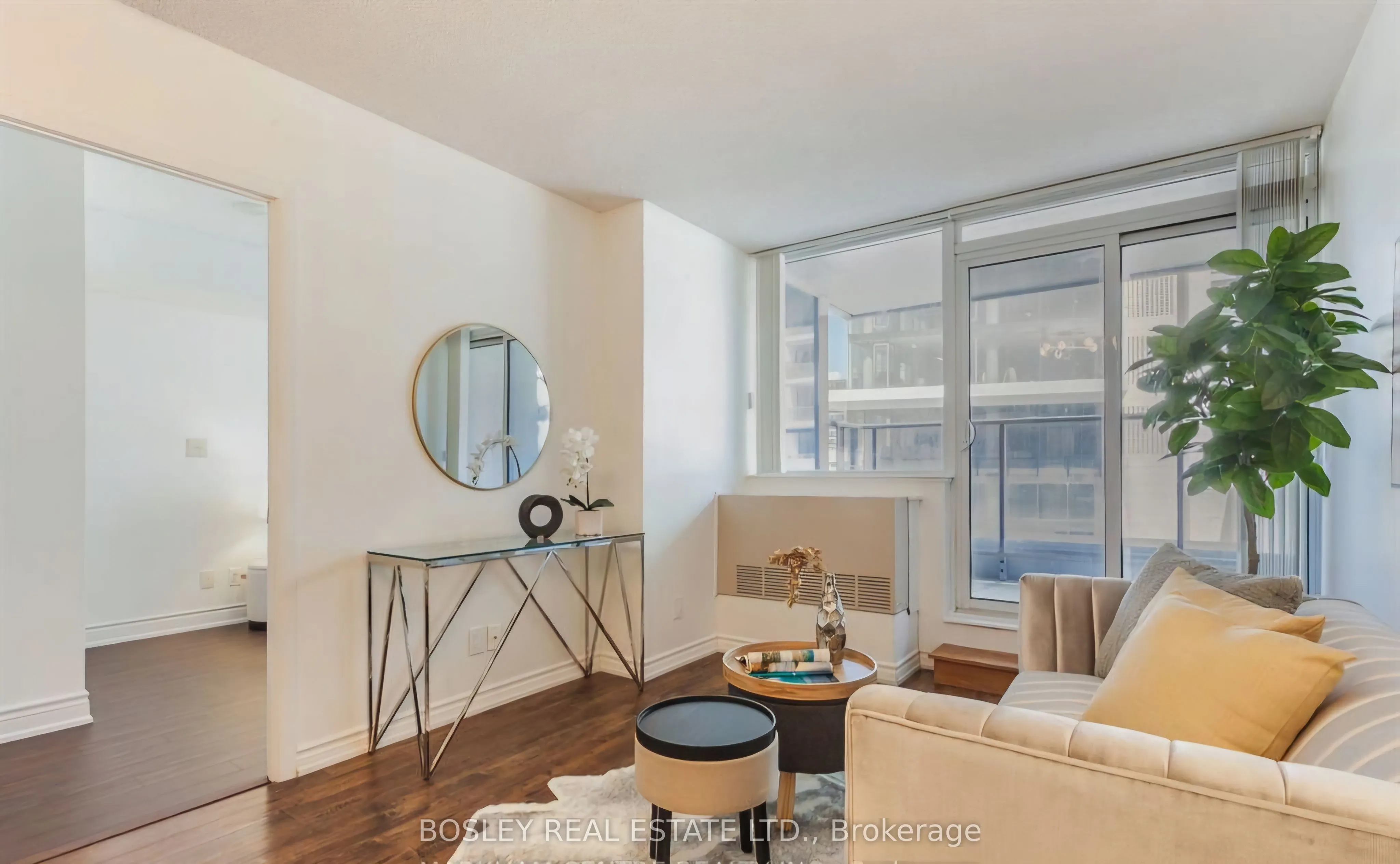 5793 Yonge Street, #216