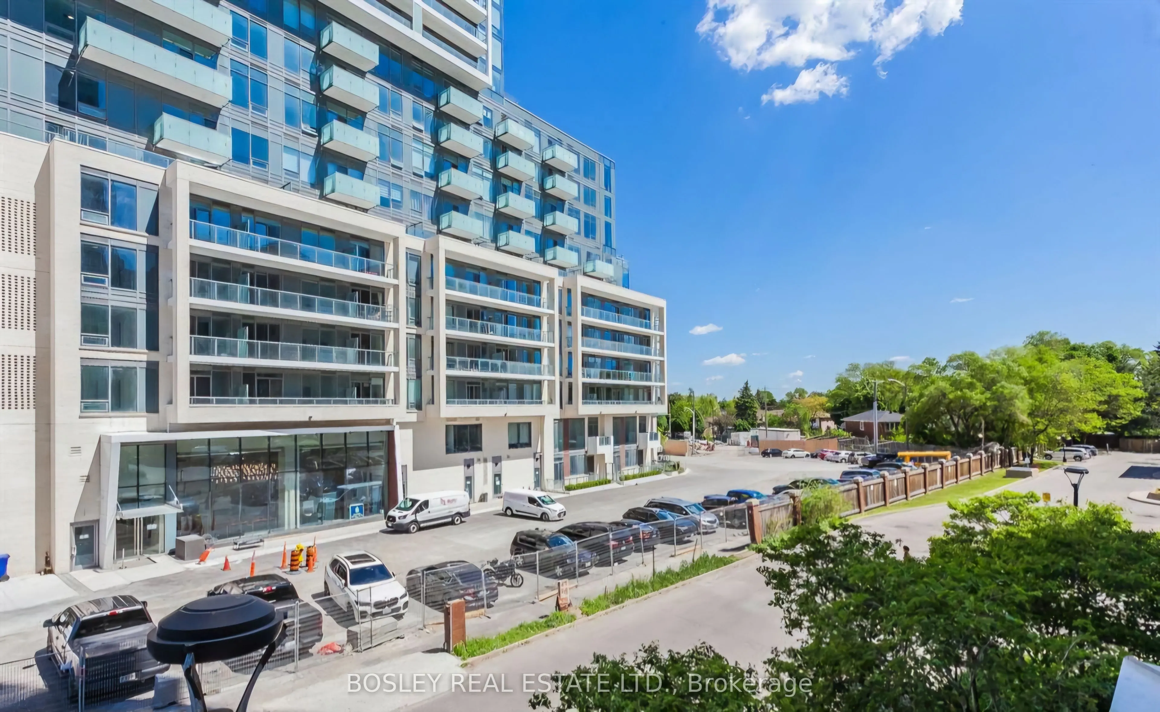 5793 Yonge Street, #216