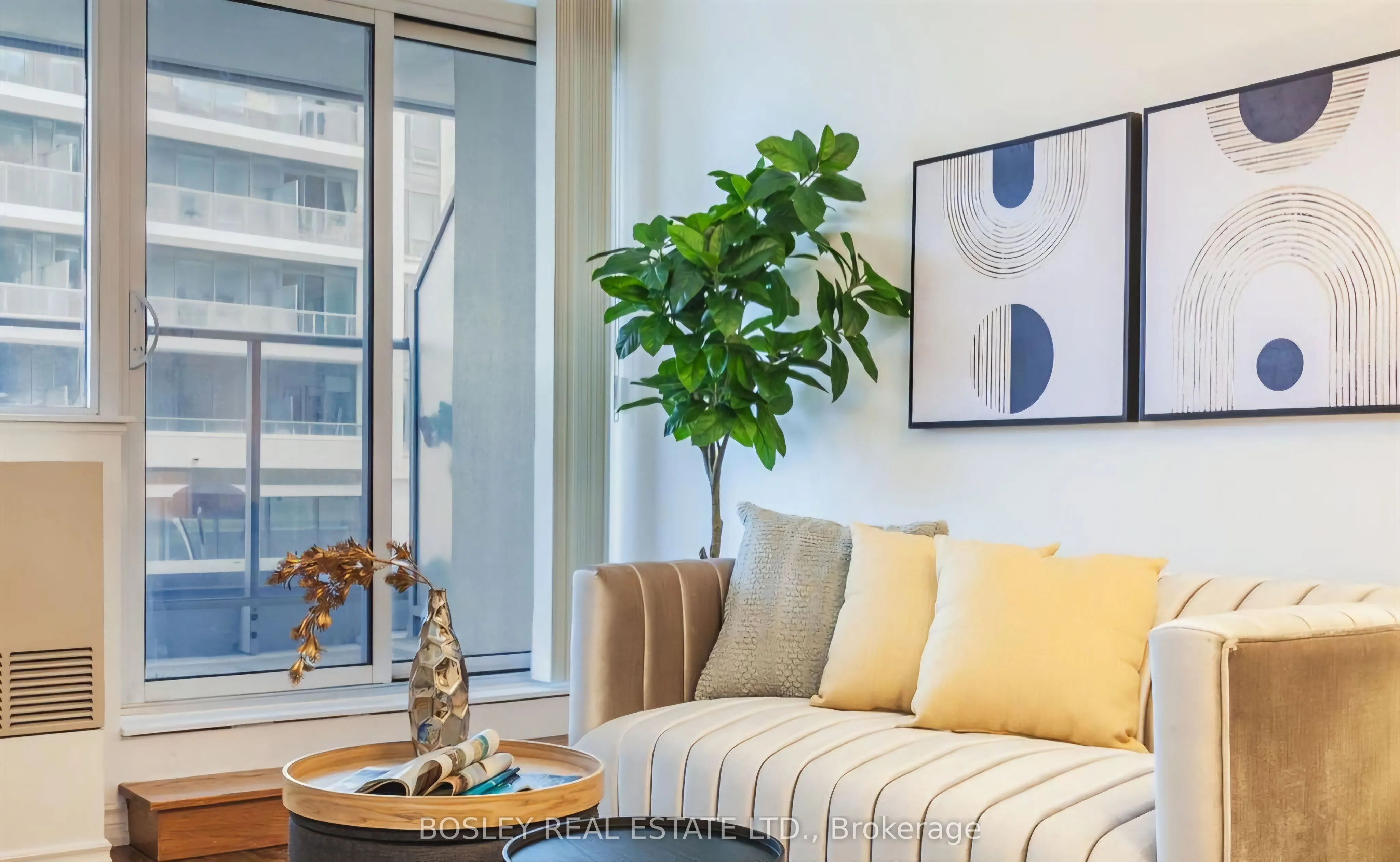 5793 Yonge Street, #216