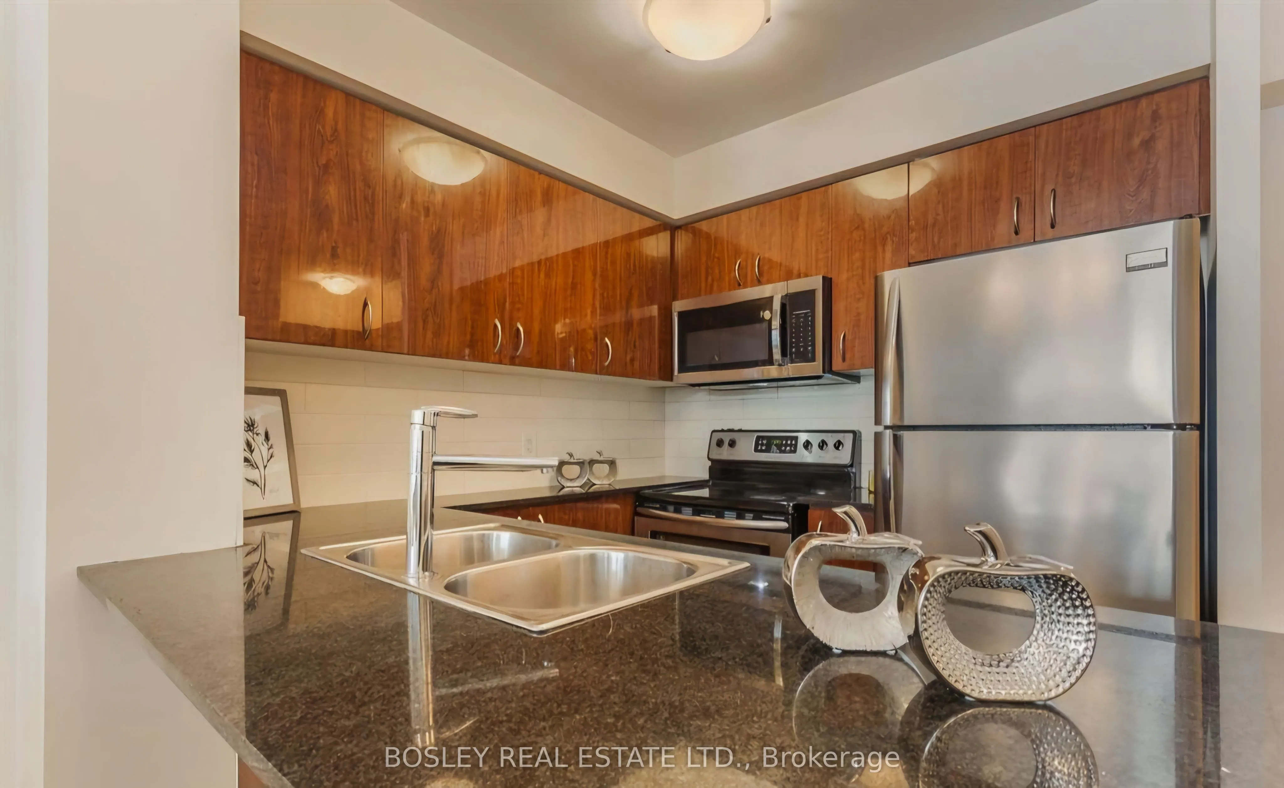 5793 Yonge Street, #216