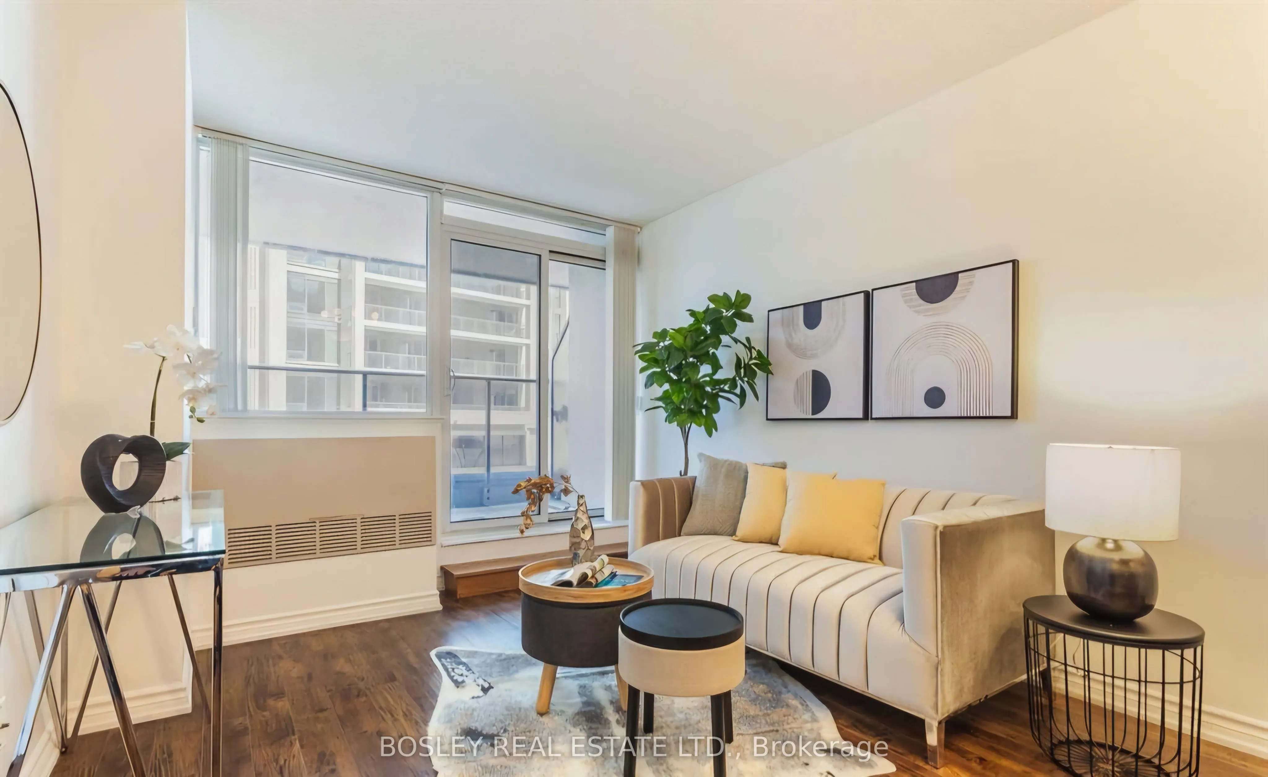 5793 Yonge Street, #216