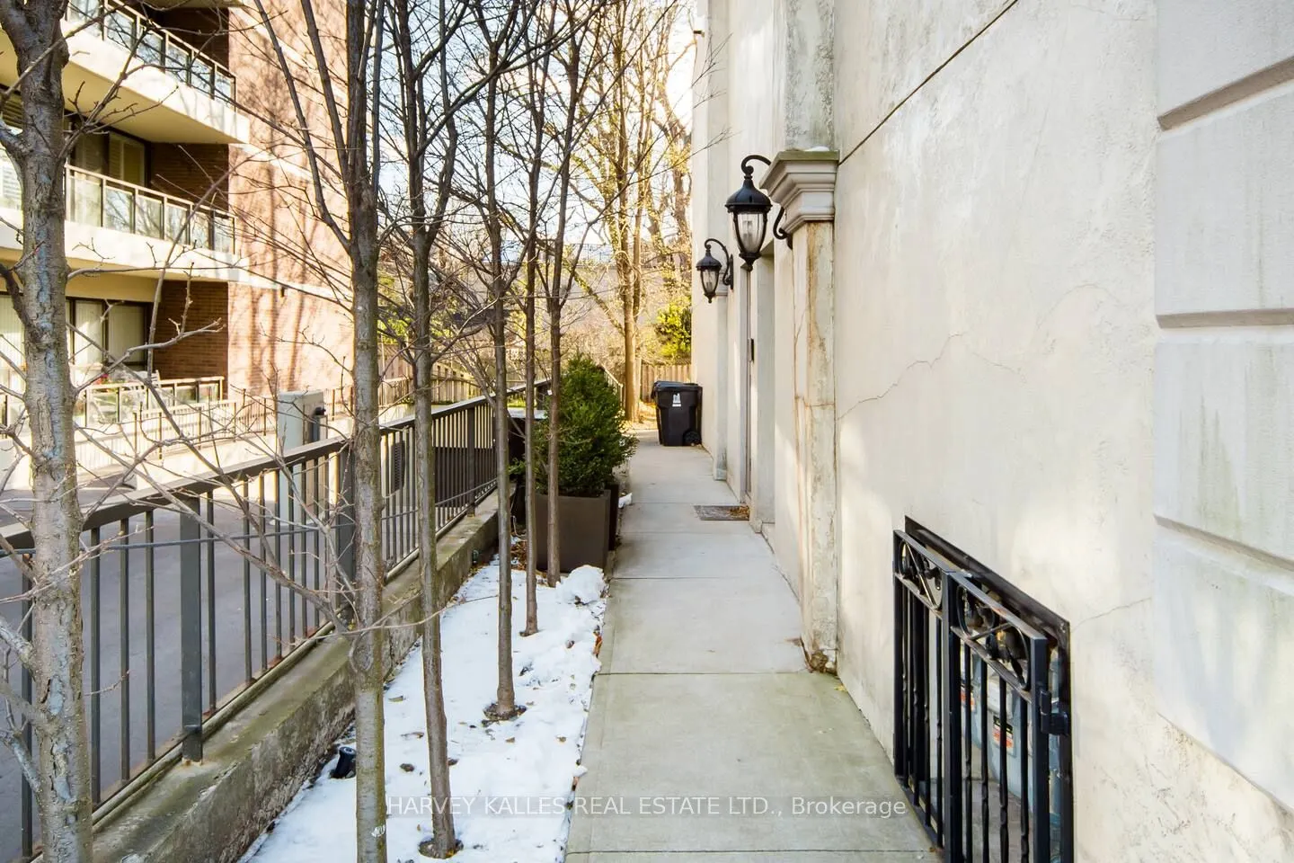 241 St Clair Avenue W