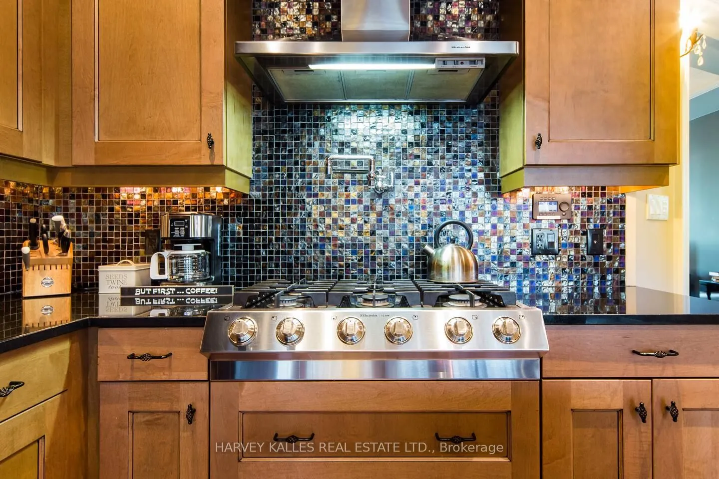 241 St Clair Avenue W
