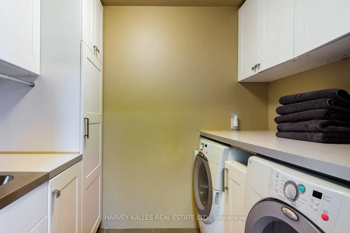 241 St Clair Avenue W