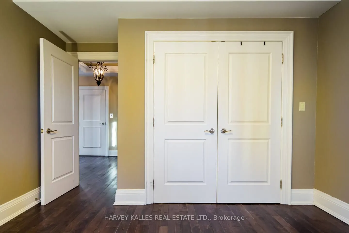 241 St Clair Avenue W