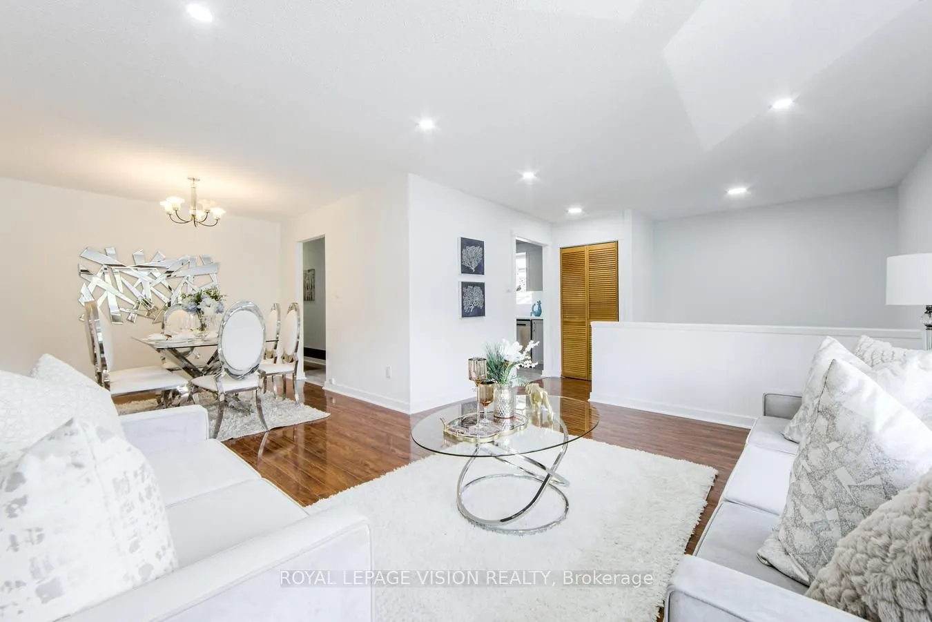 127 Freshmeadow Drive