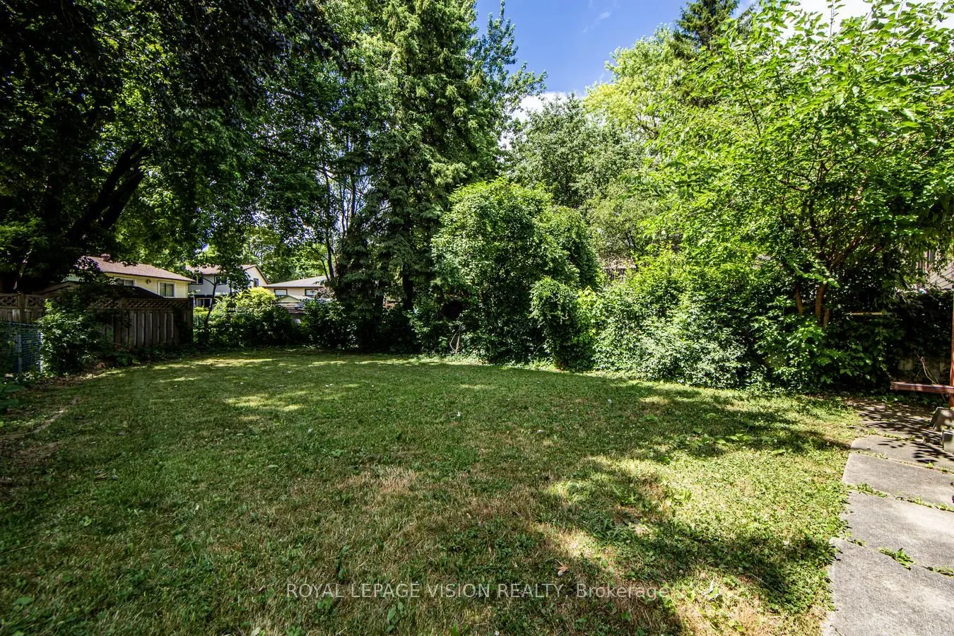 127 Freshmeadow Drive