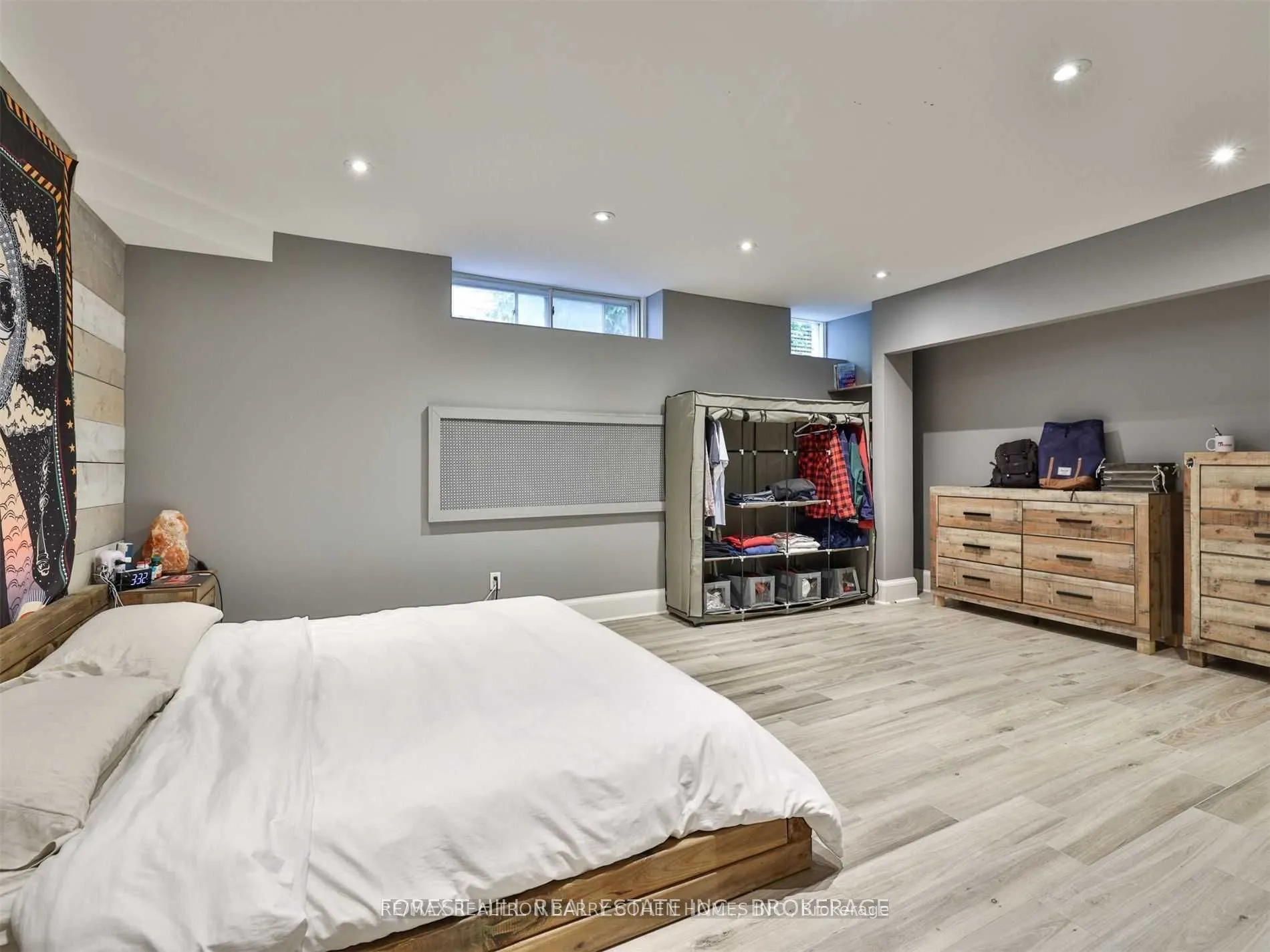 216 Dunvegan Road