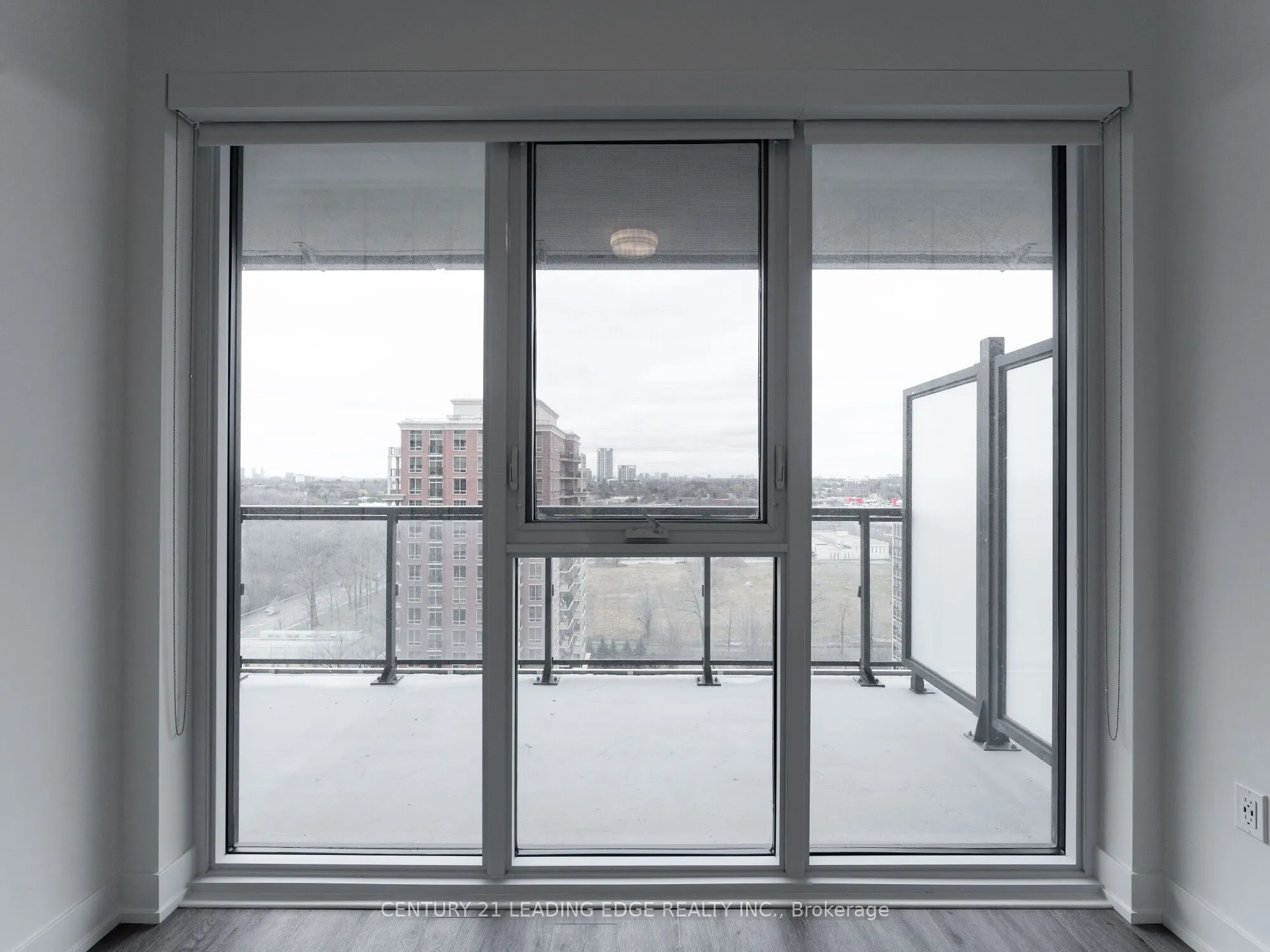 20 Inn On The Park Drive E, #1439