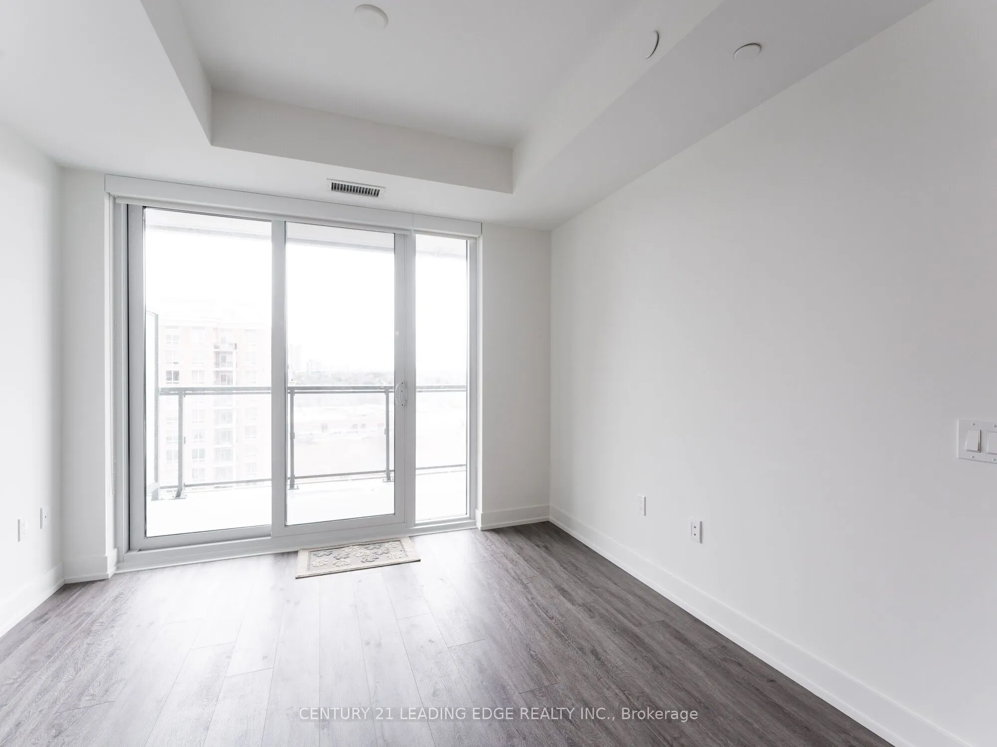 20 Inn On The Park Drive E, #1439