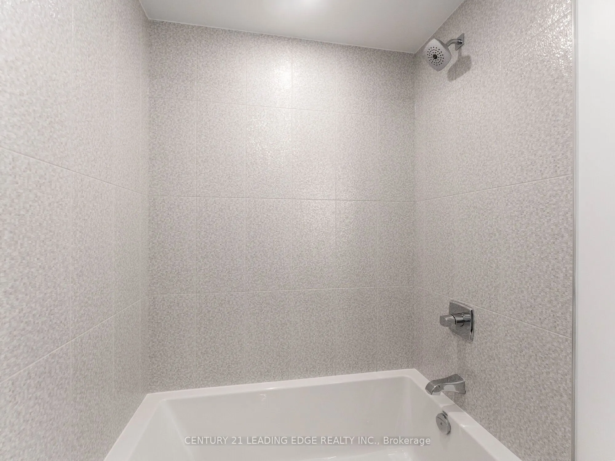 20 Inn On The Park Drive E, #1439