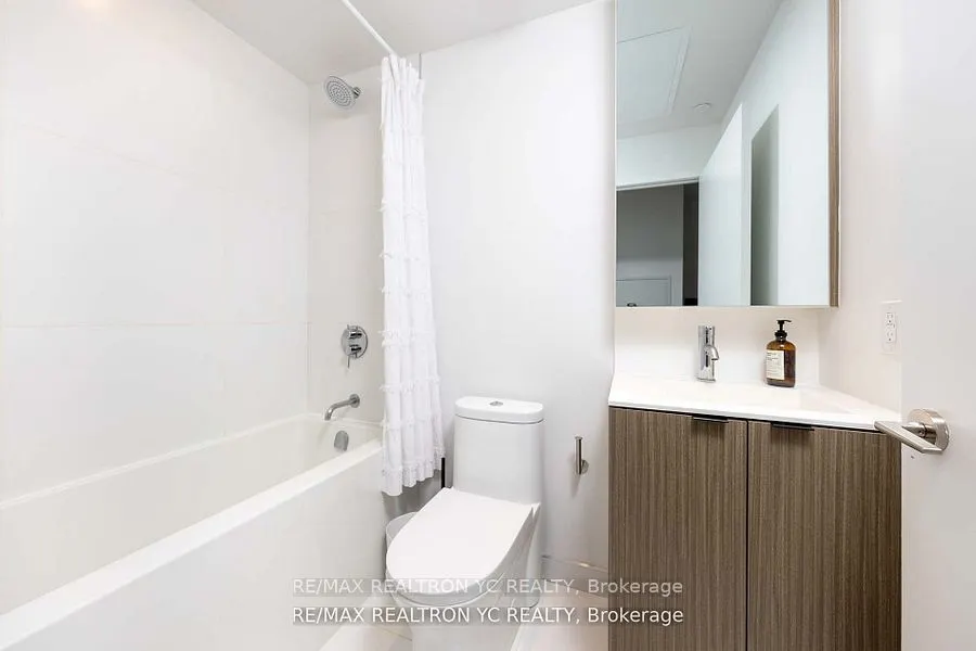 20 Edward Street, #2516