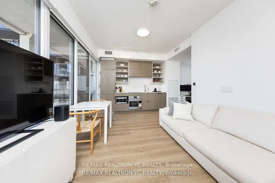 20 Edward Street, #2516