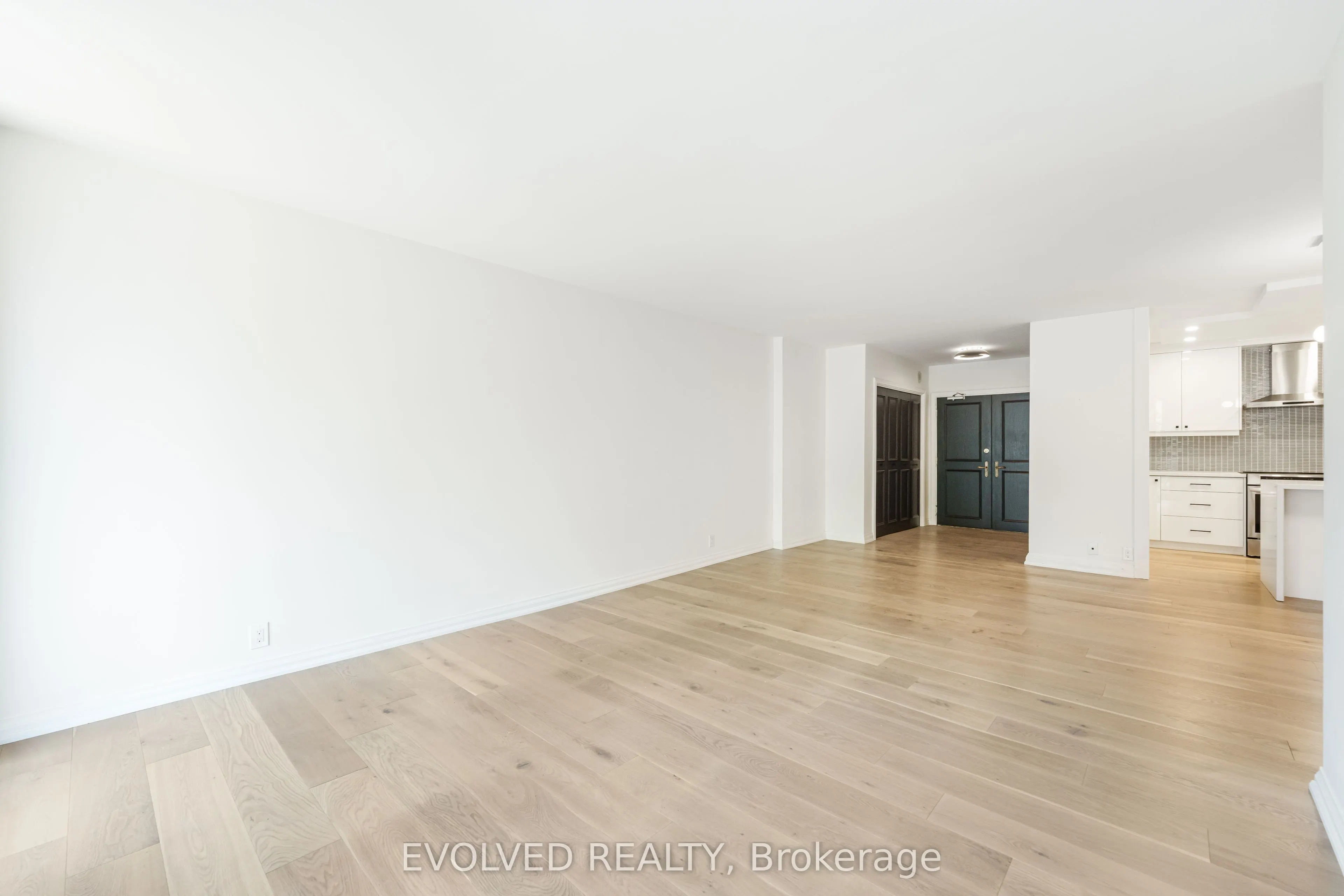 350 Lonsdale Road, #508