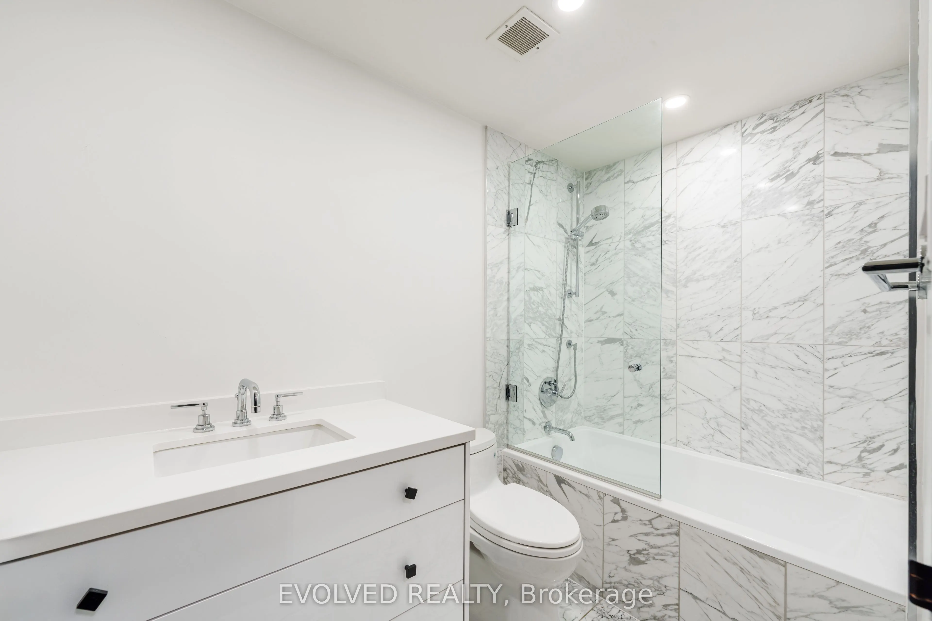 350 Lonsdale Road, #508