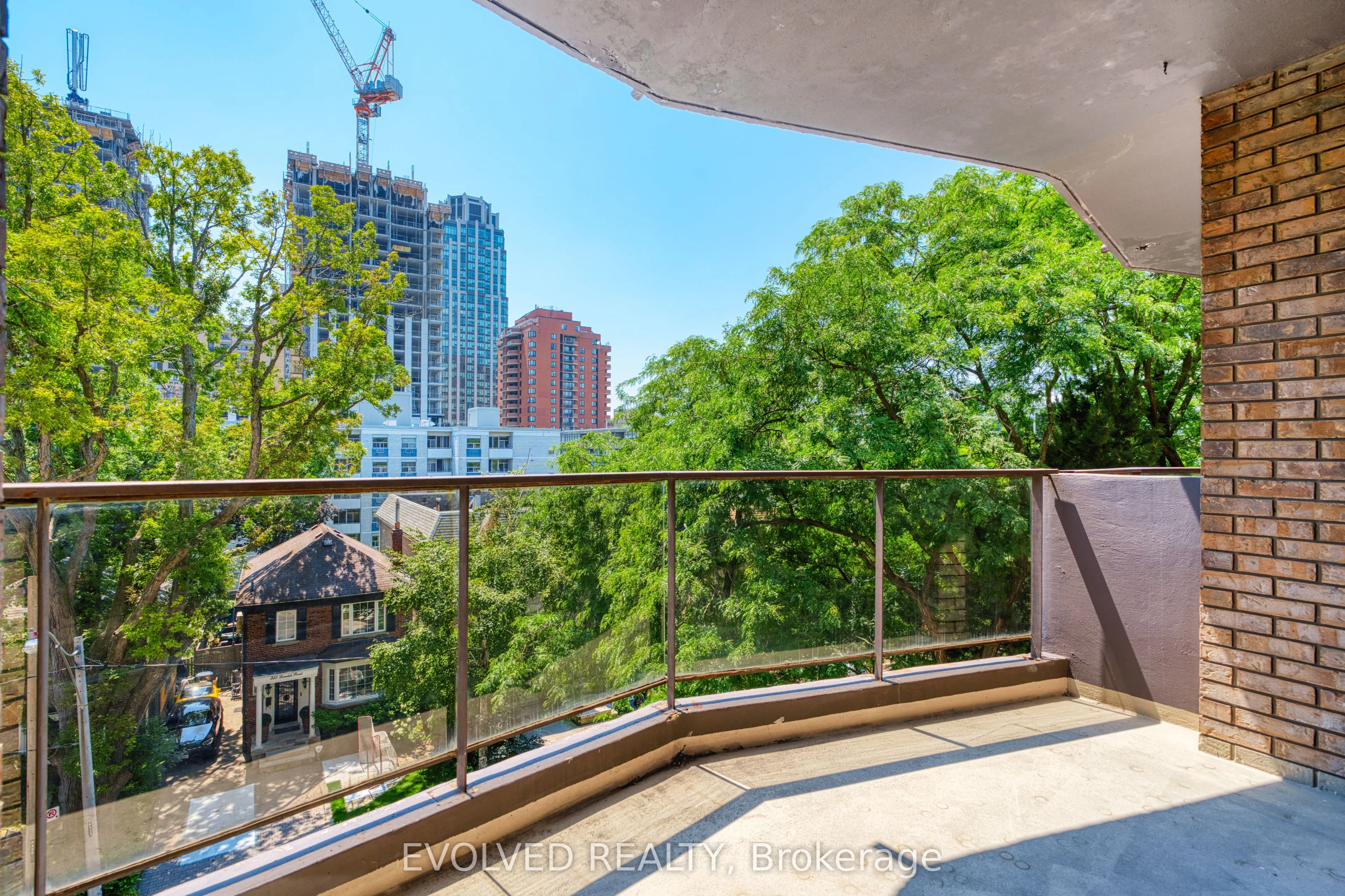 350 Lonsdale Road, #508
