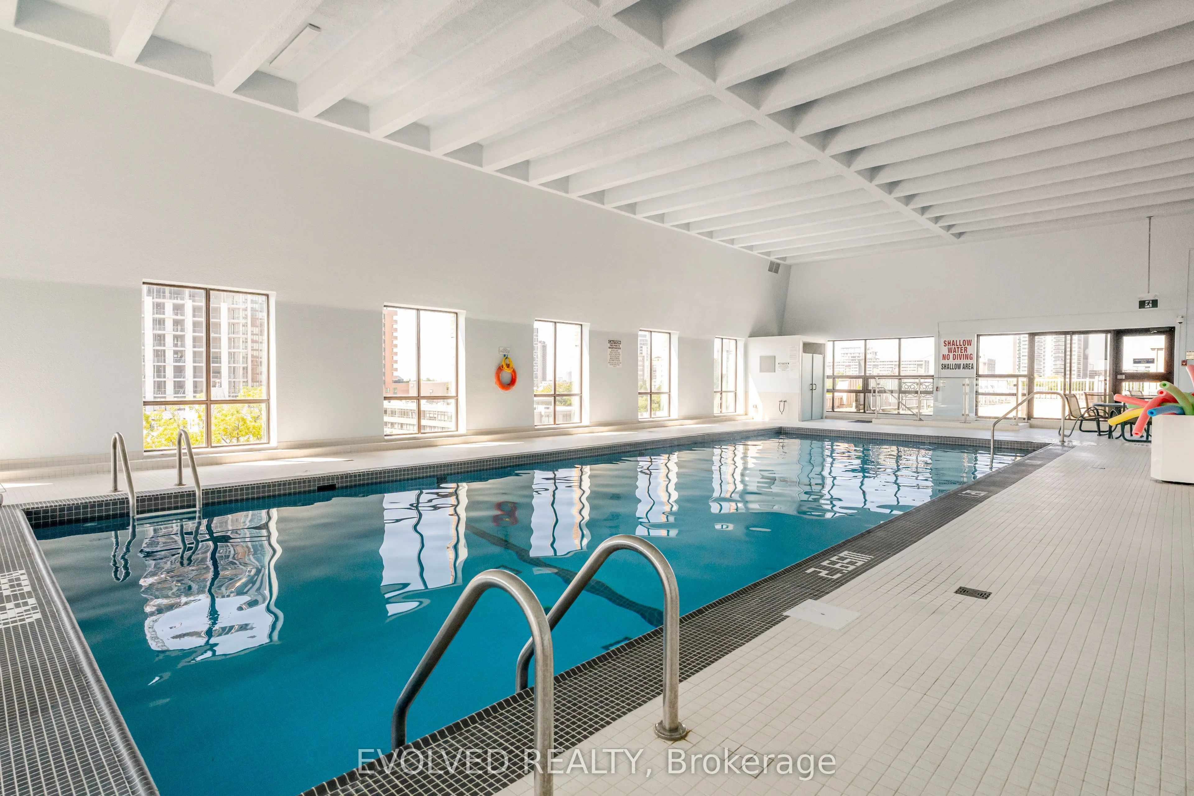 350 Lonsdale Road, #508