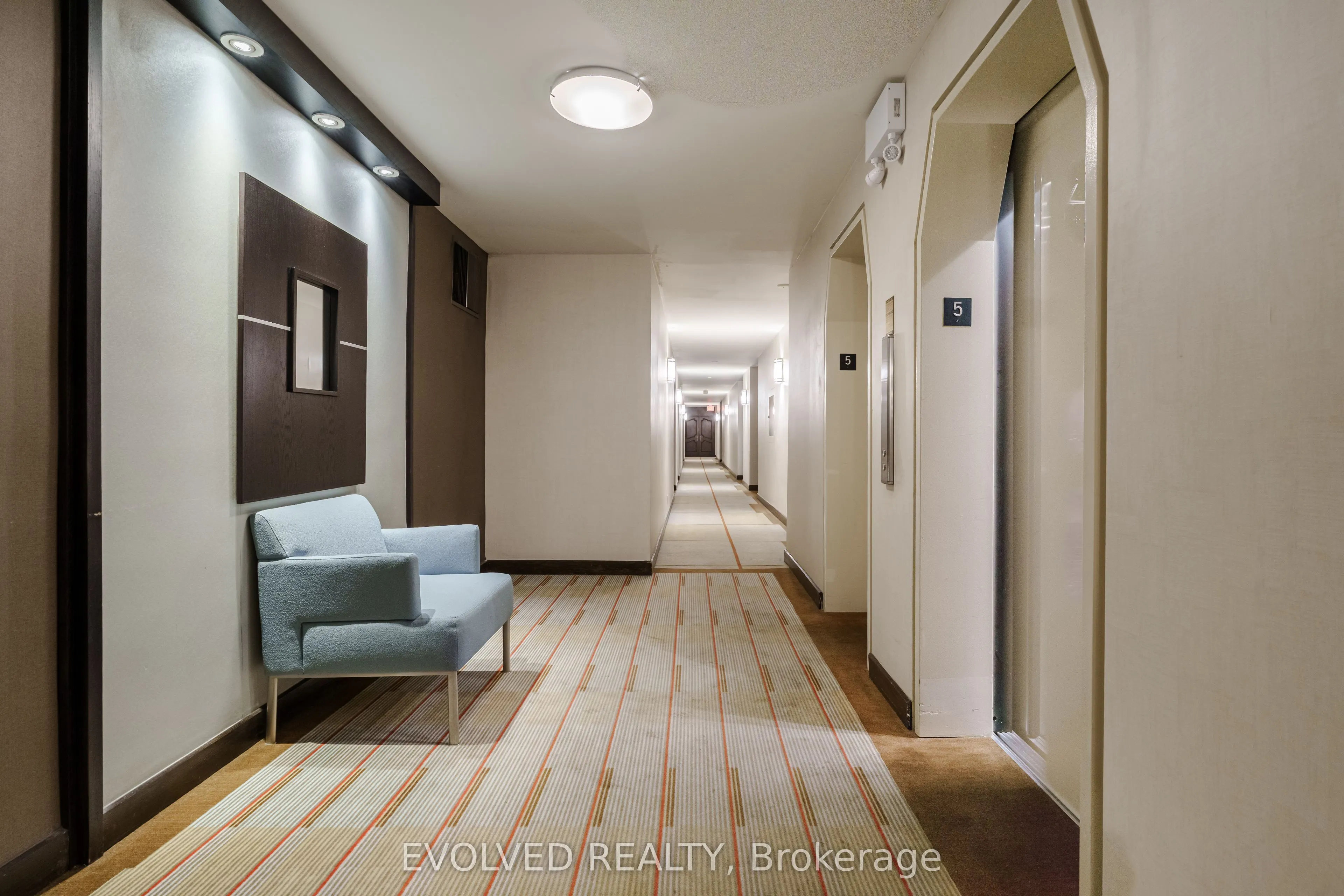 350 Lonsdale Road, #508