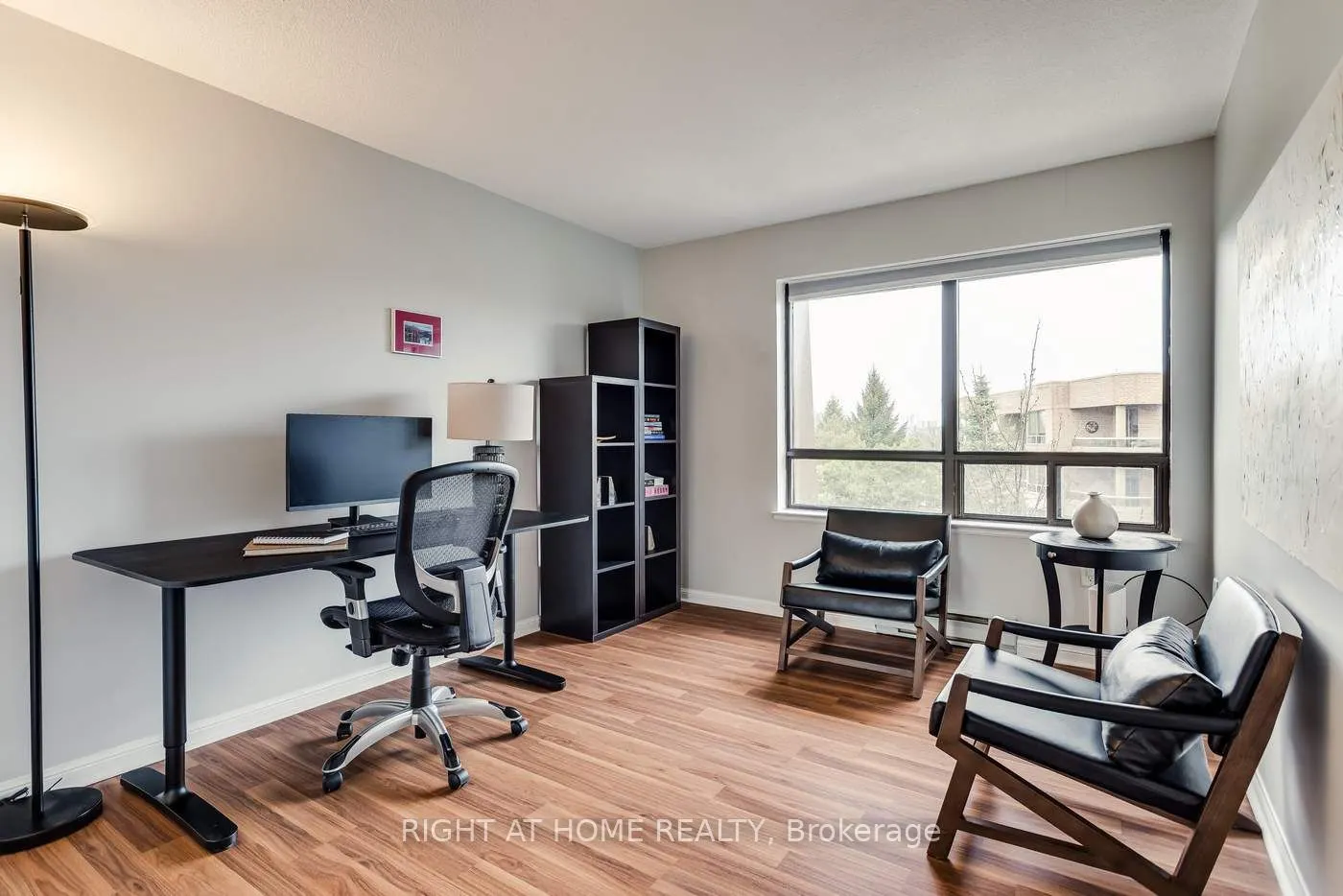 255 The Donway Way W, #528