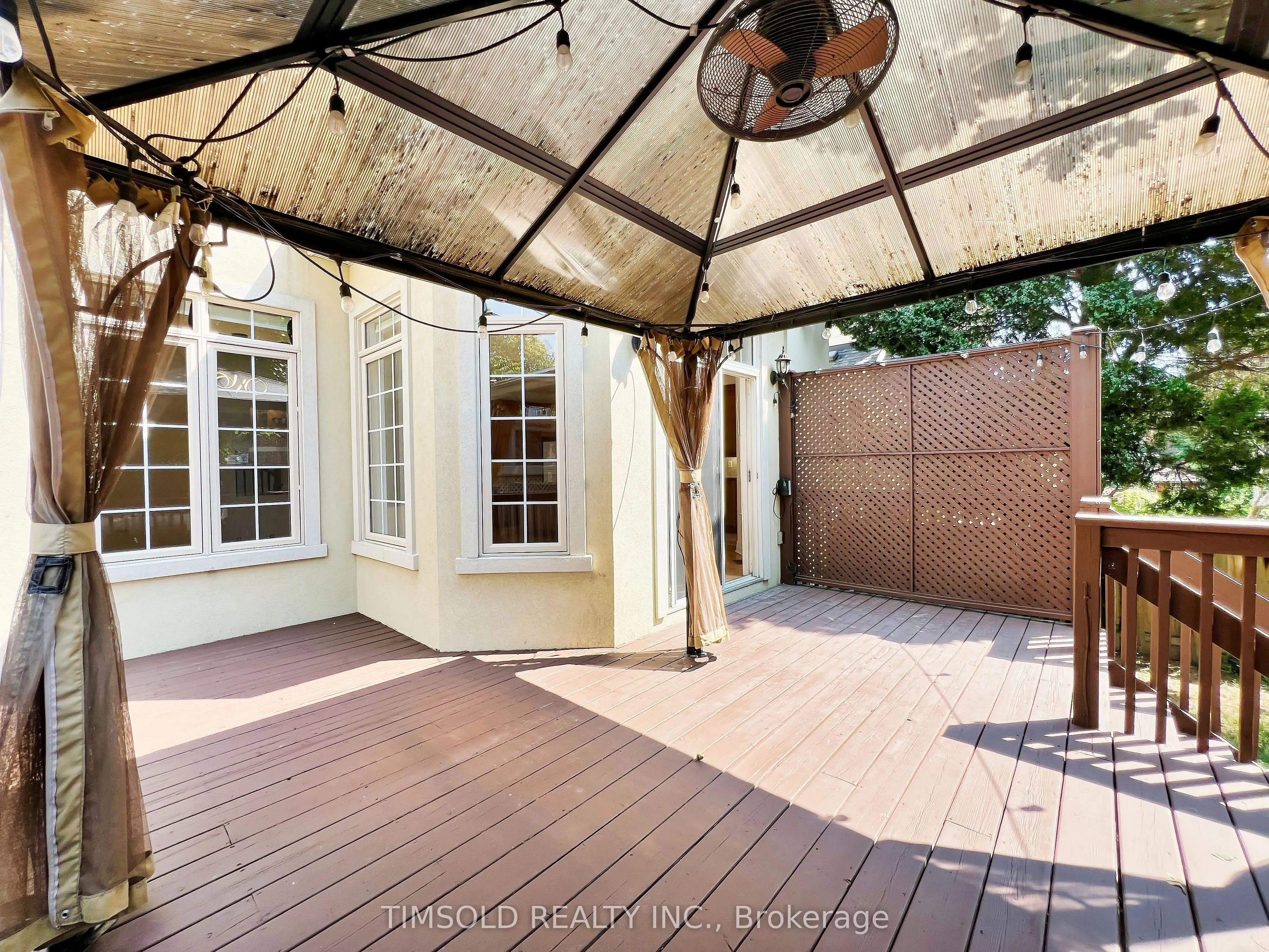 507 Broadway Avenue