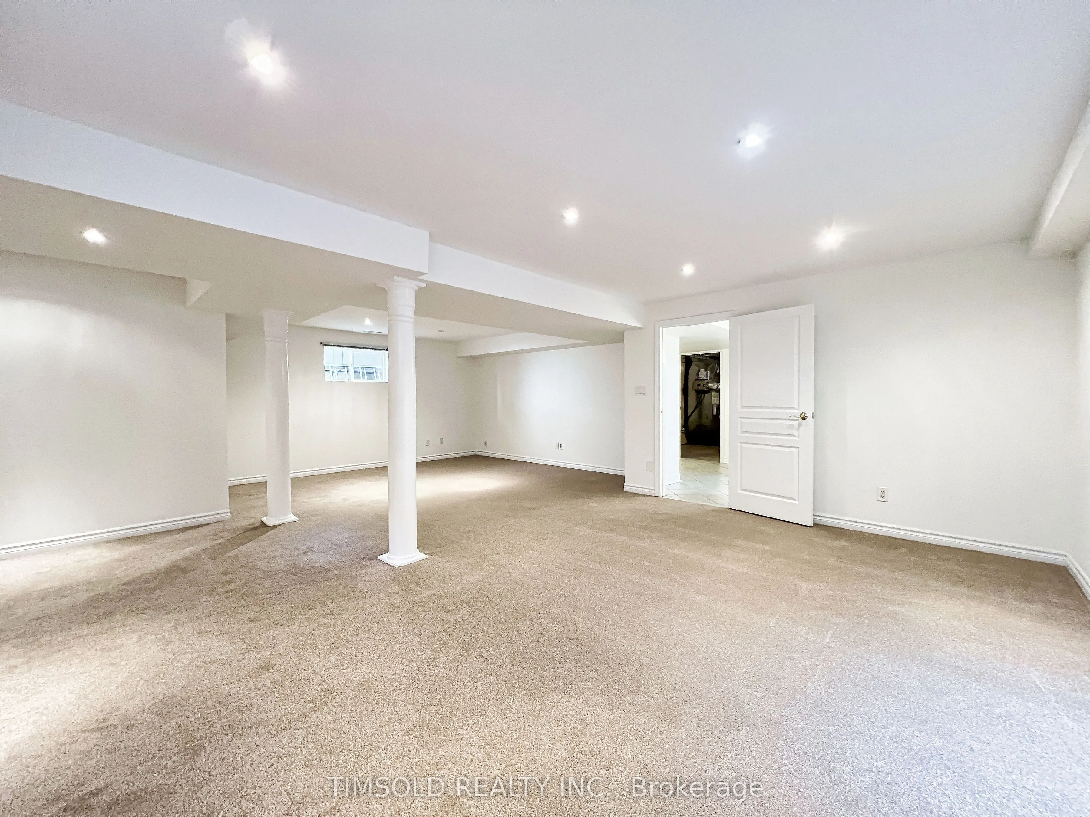 507 Broadway Avenue