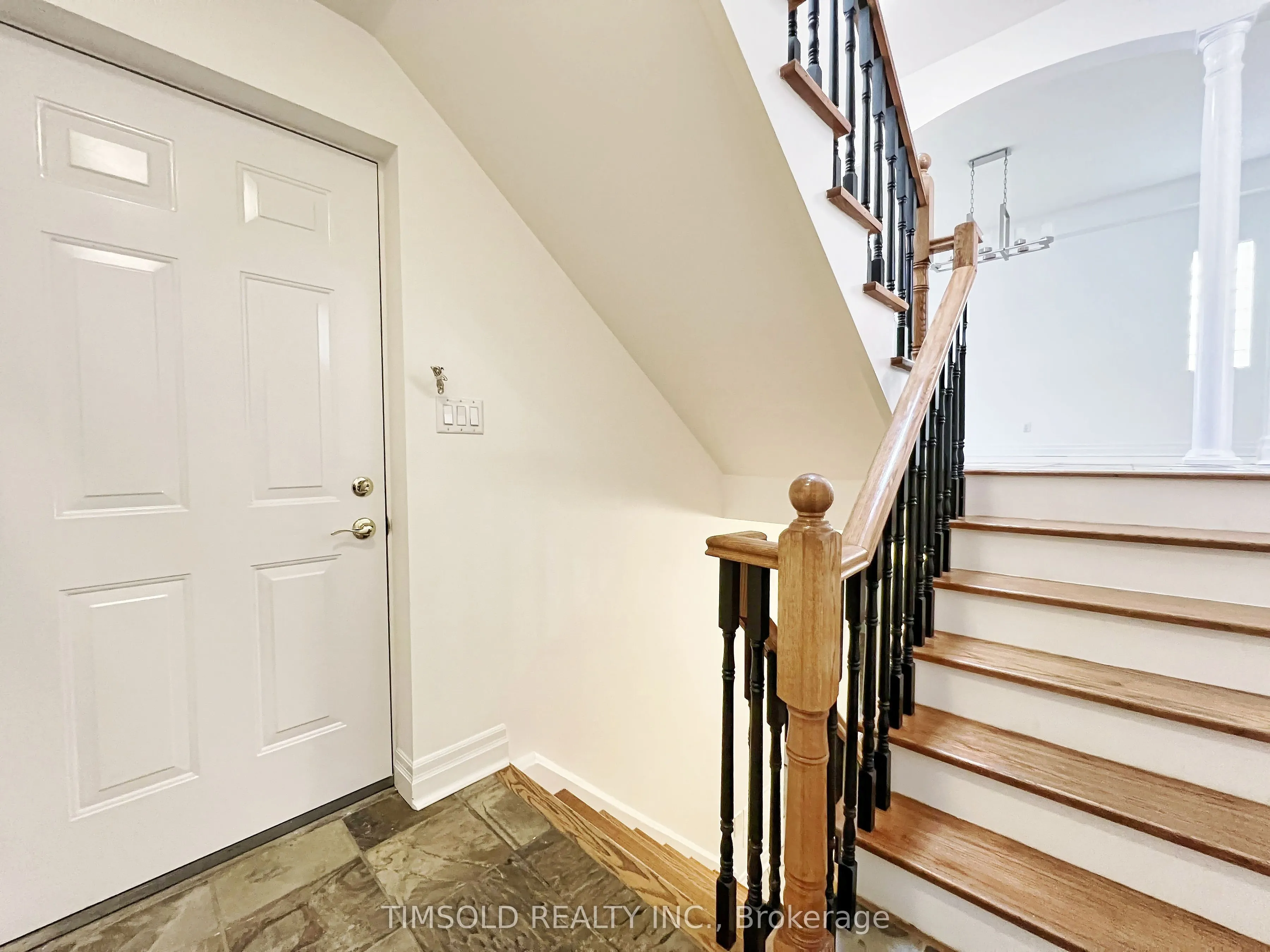 507 Broadway Avenue