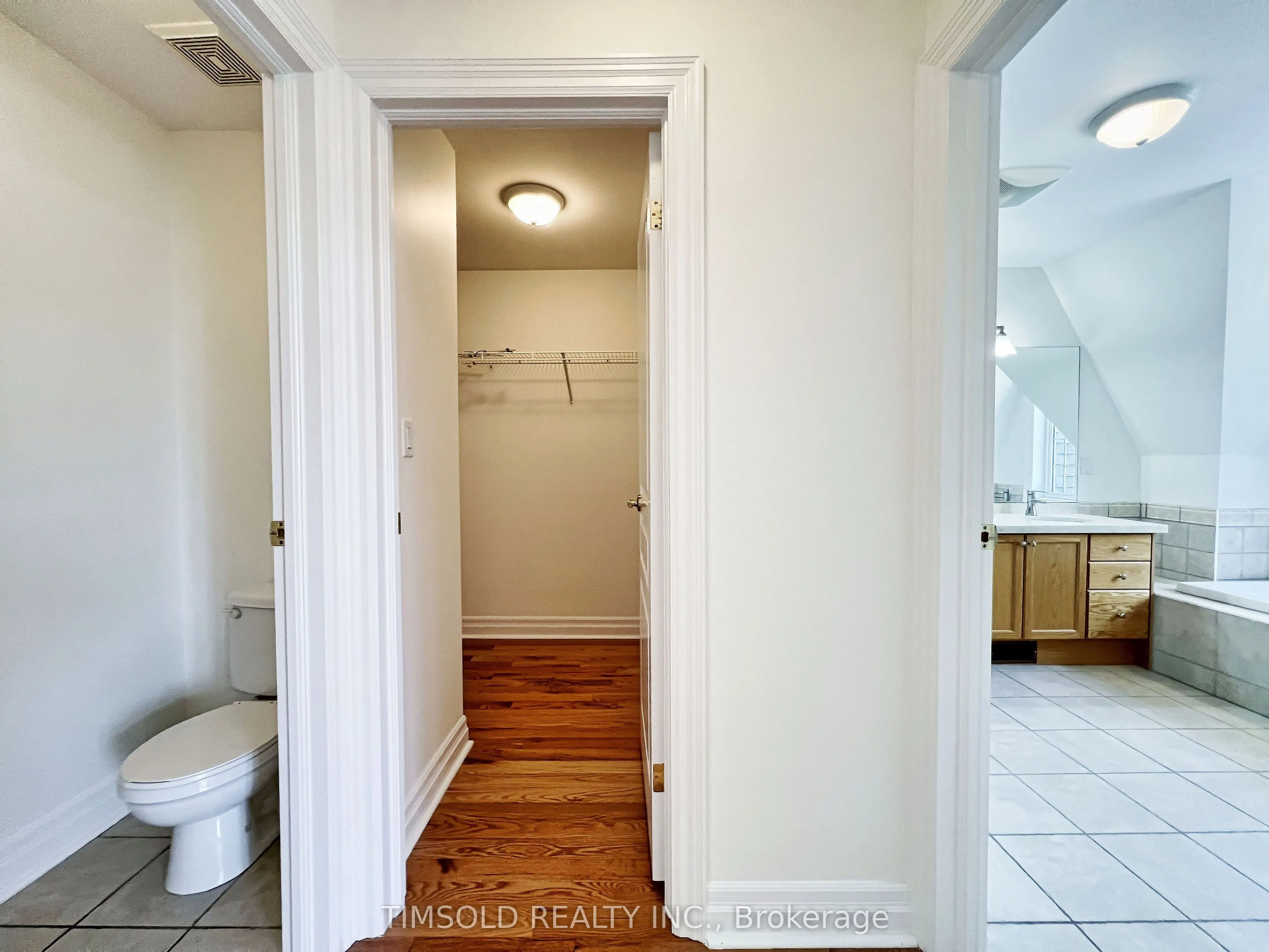 507 Broadway Avenue
