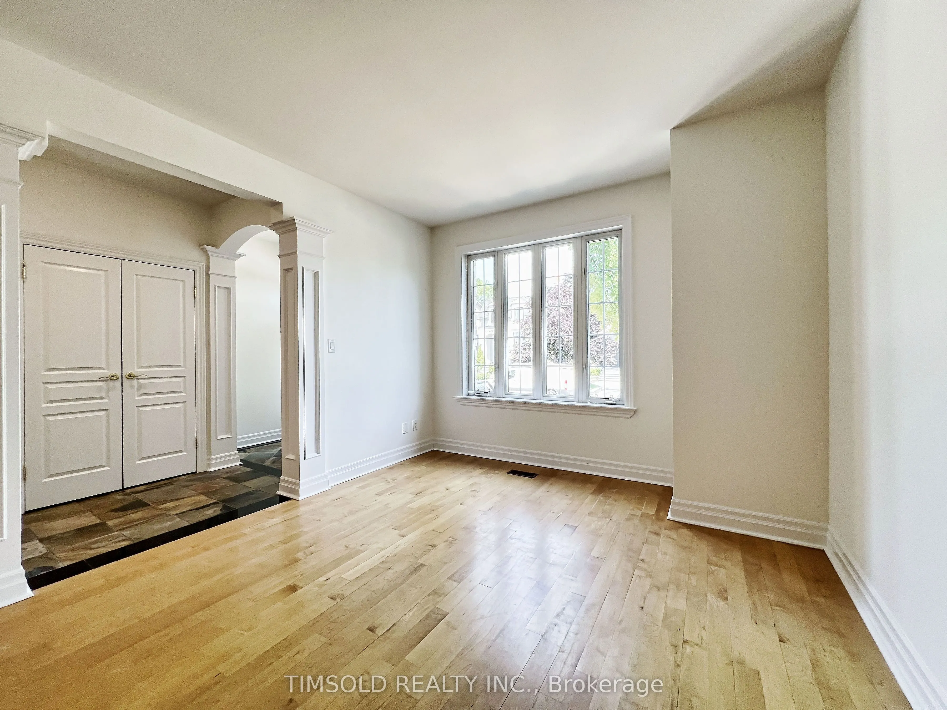 507 Broadway Avenue