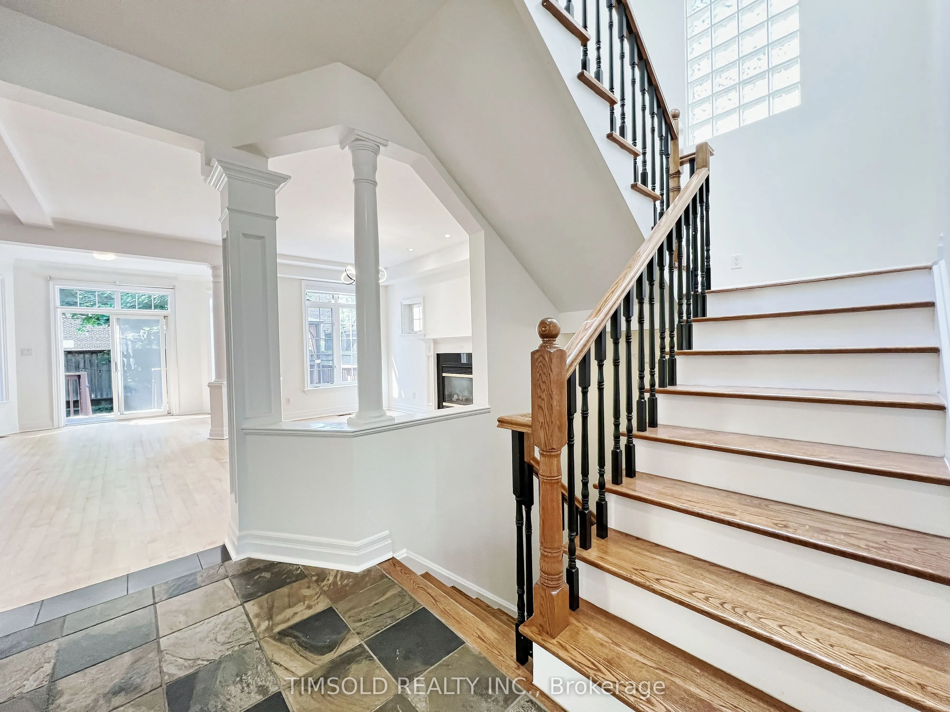 507 Broadway Avenue