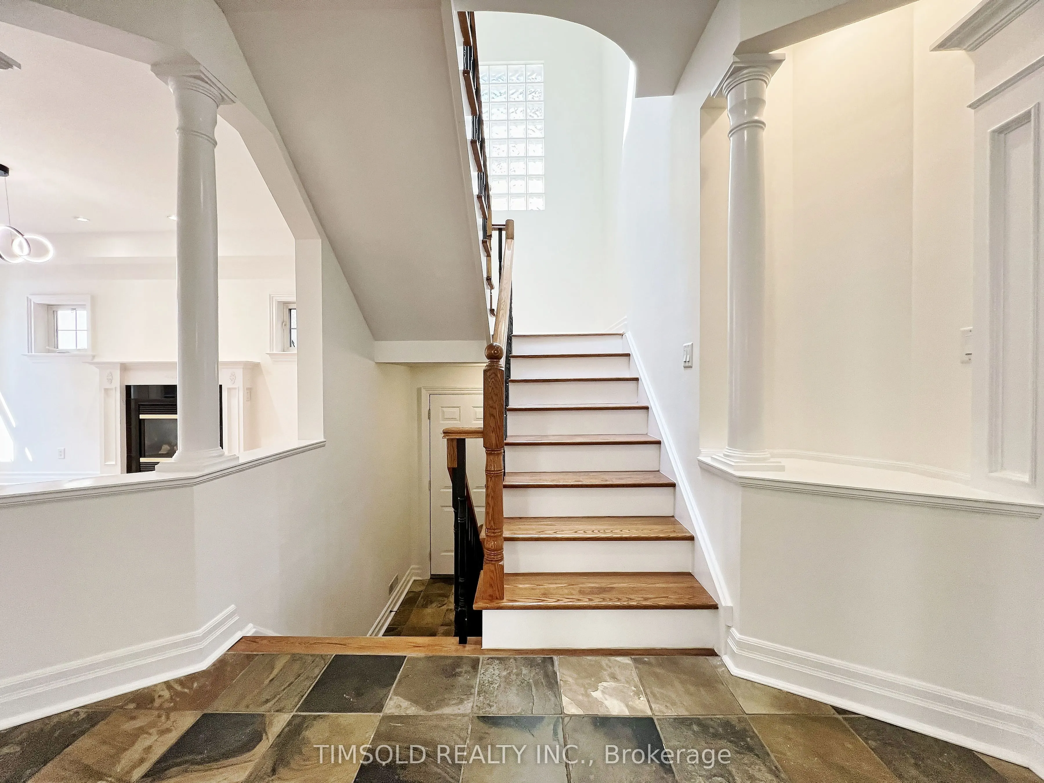 507 Broadway Avenue