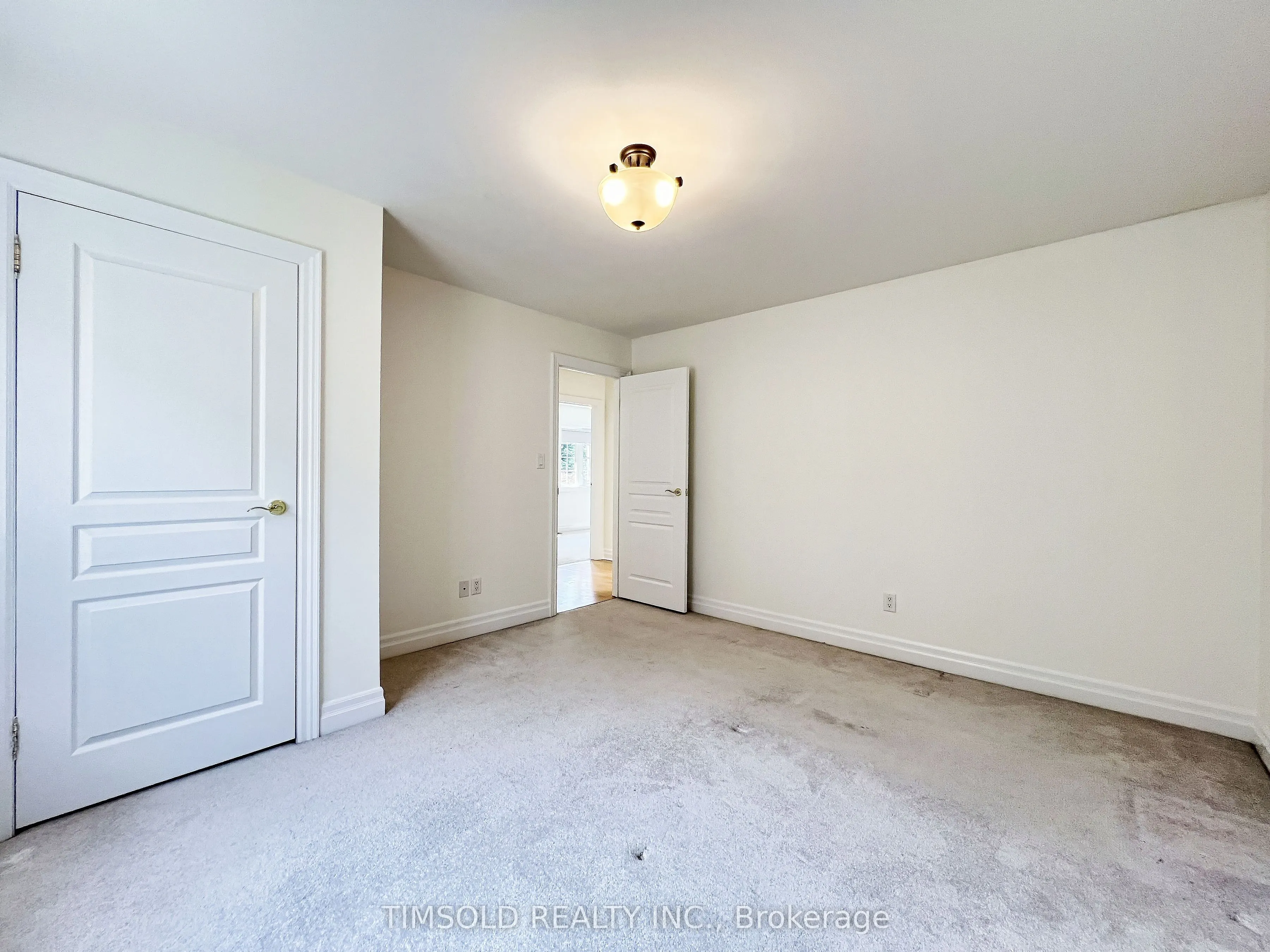 507 Broadway Avenue