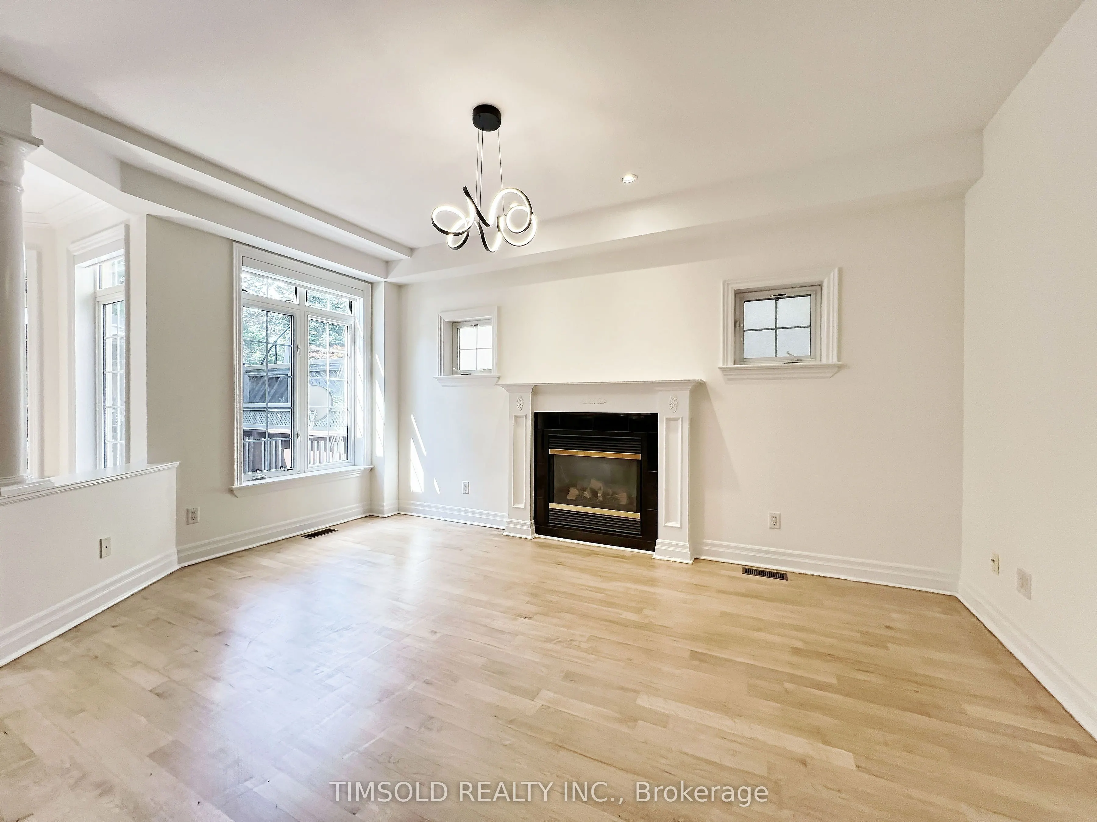 507 Broadway Avenue