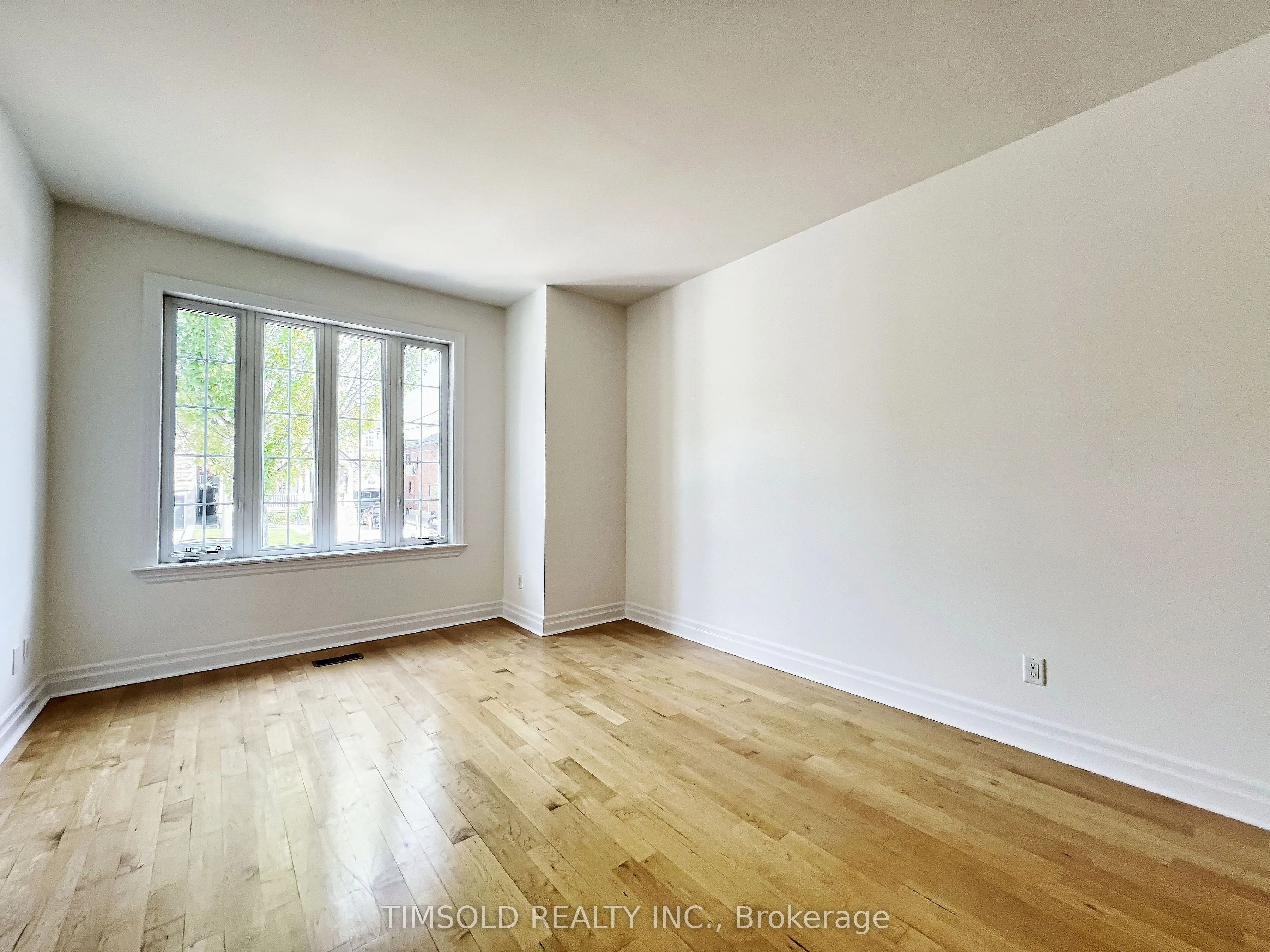 507 Broadway Avenue