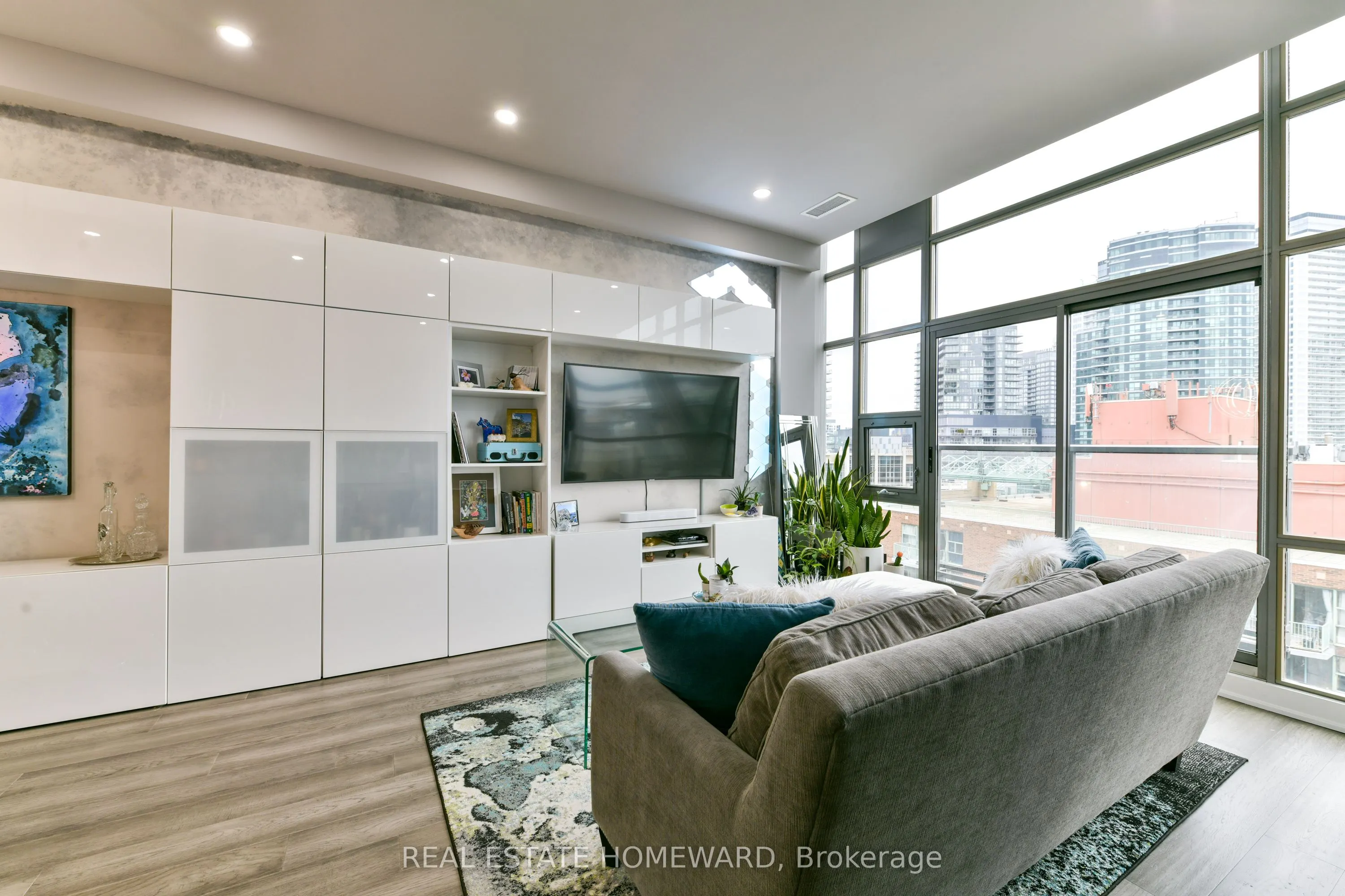 637 Lake Shore Boulevard W, #1024