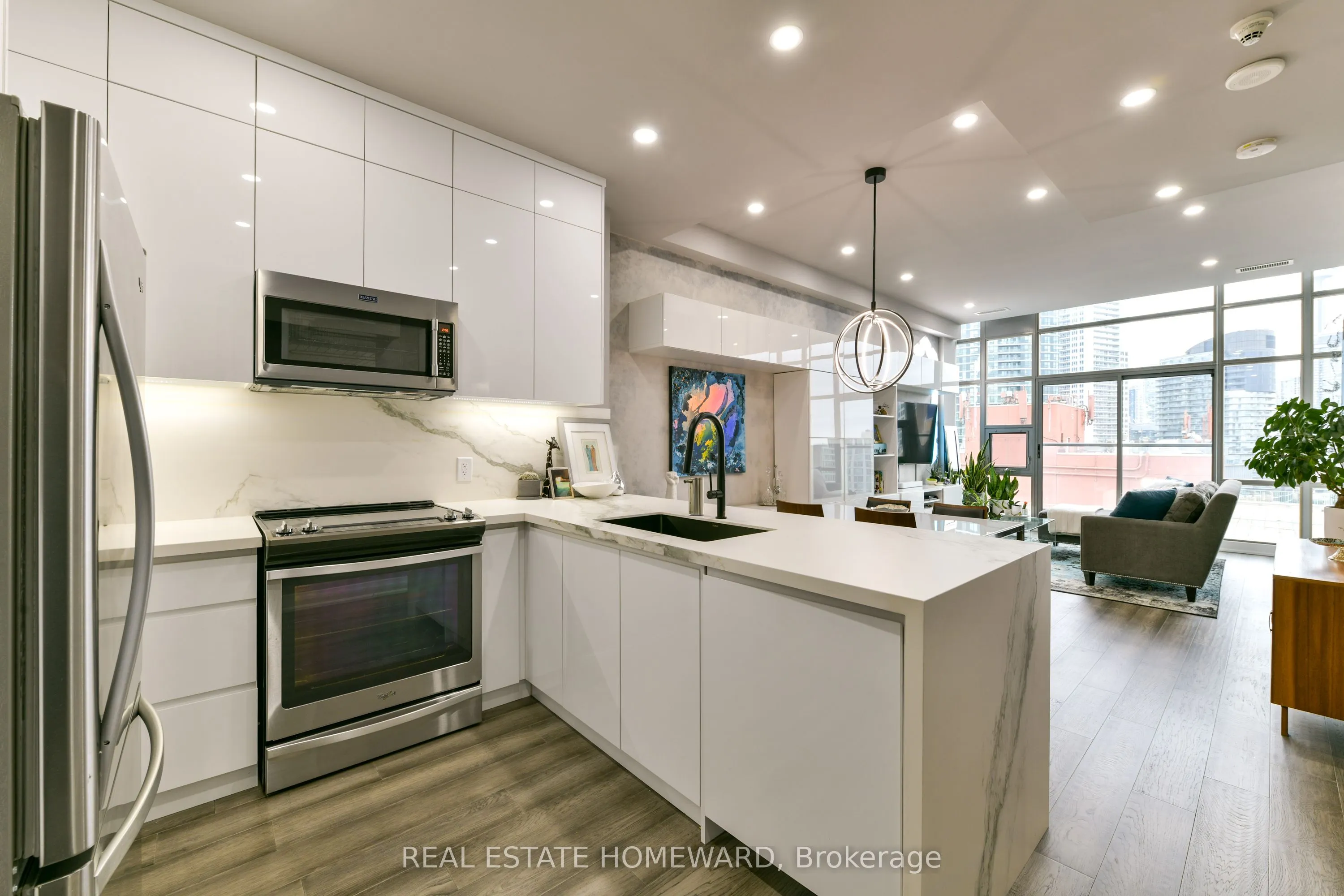 637 Lake Shore Boulevard W, #1024