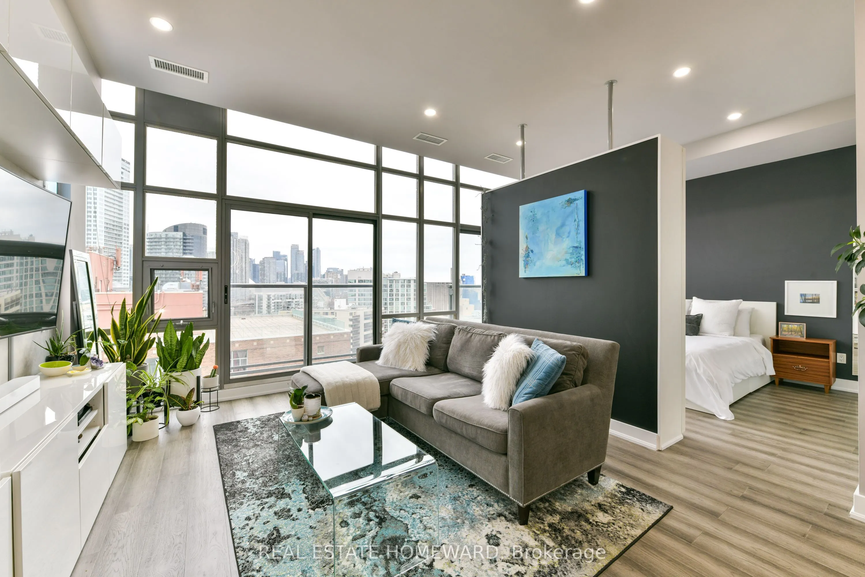 637 Lake Shore Boulevard W, #1024