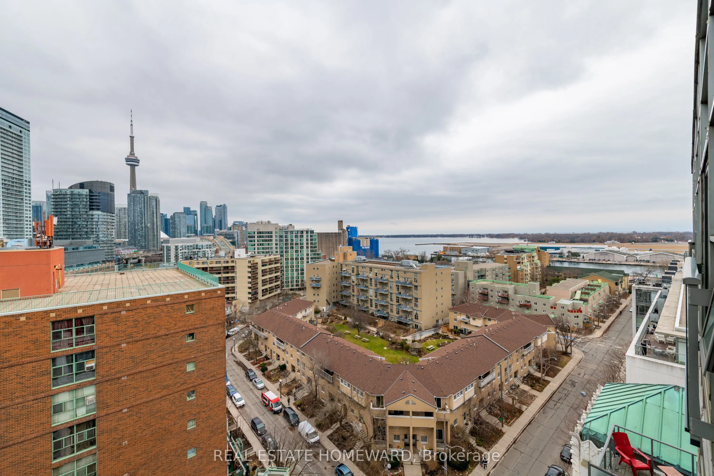 637 Lake Shore Boulevard W, #1024