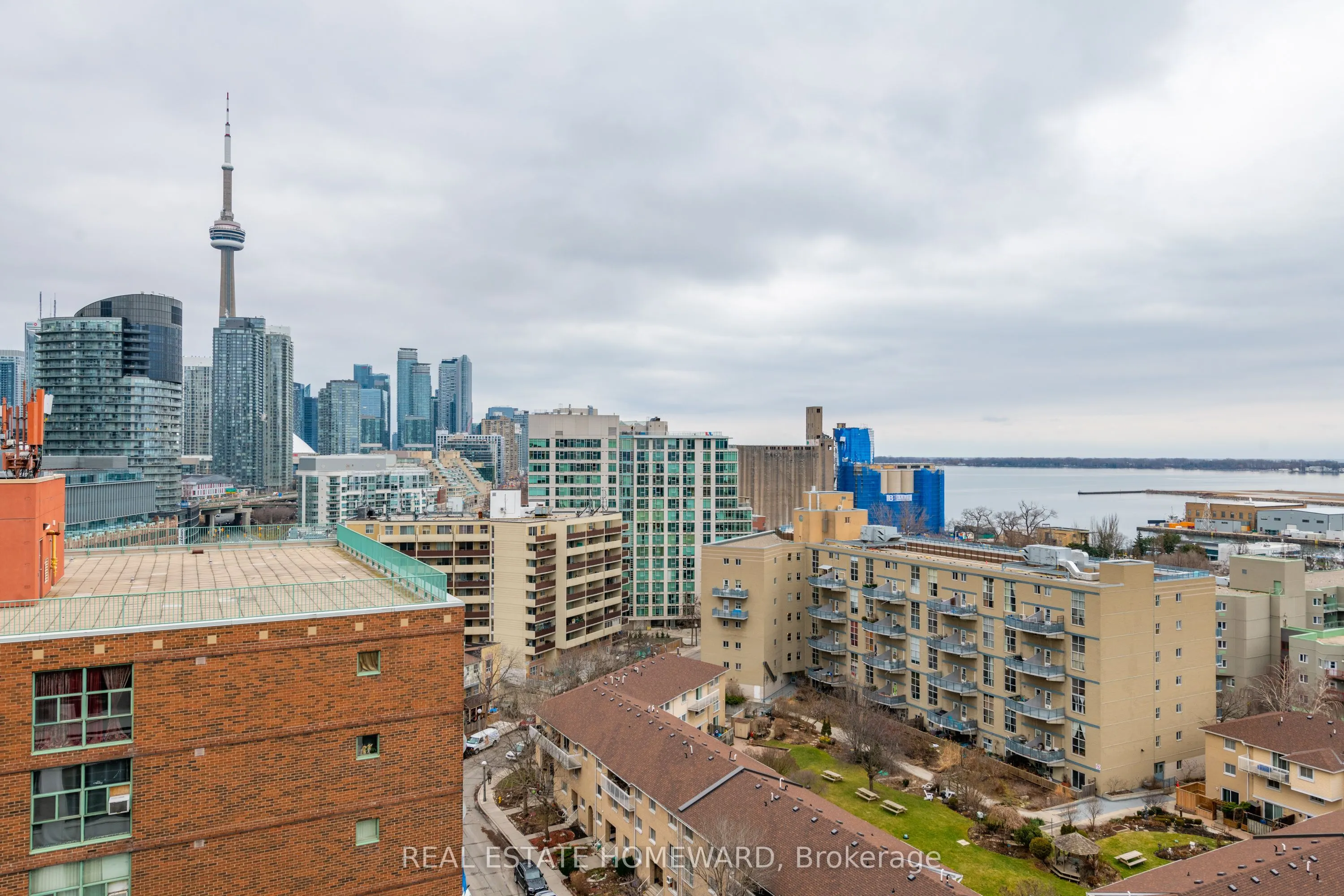 637 Lake Shore Boulevard W, #1024