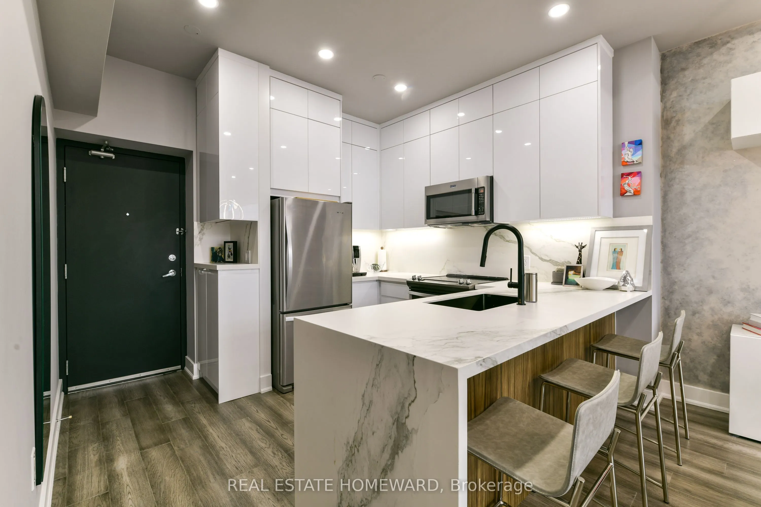 637 Lake Shore Boulevard W, #1024