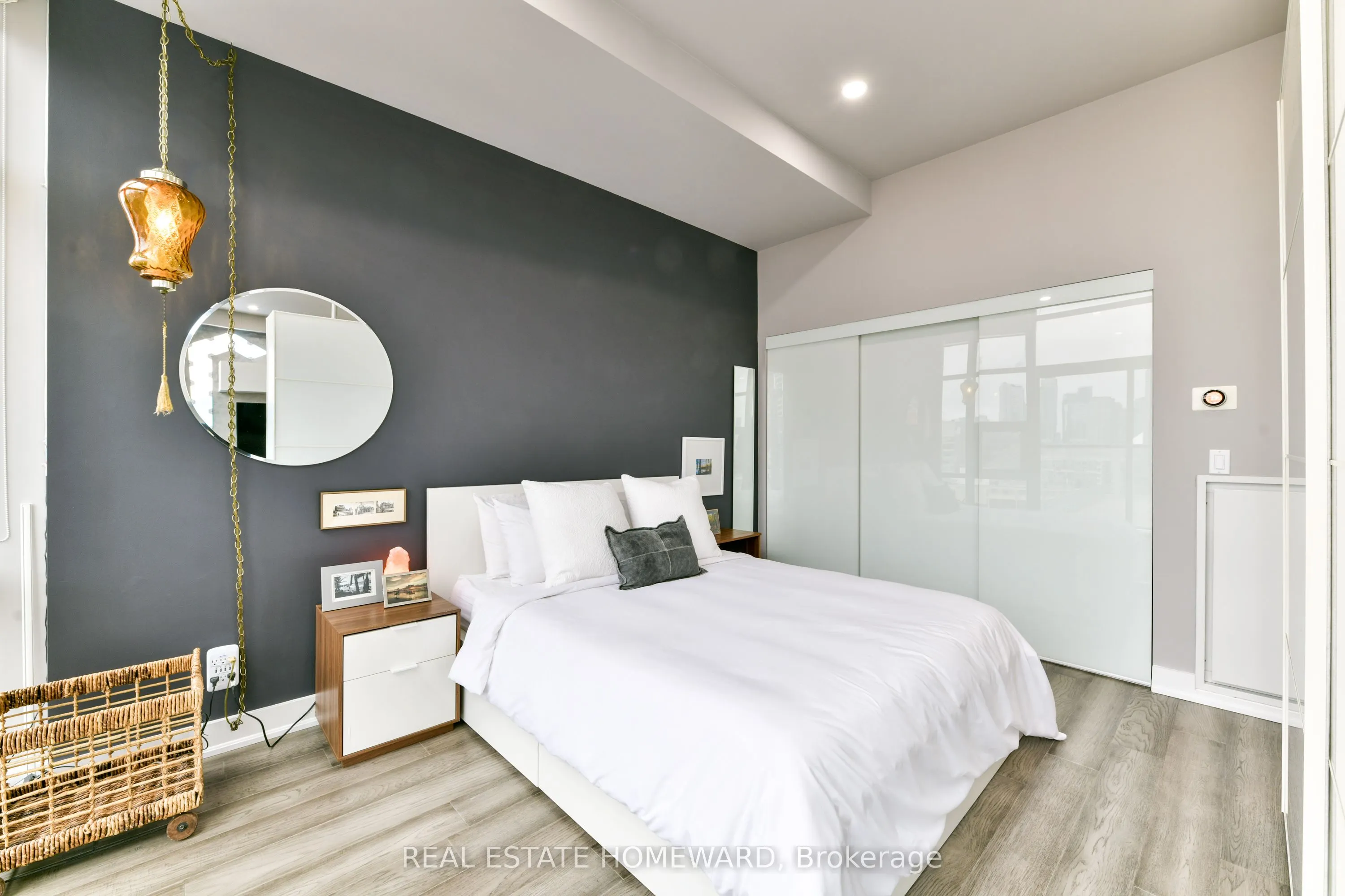 637 Lake Shore Boulevard W, #1024