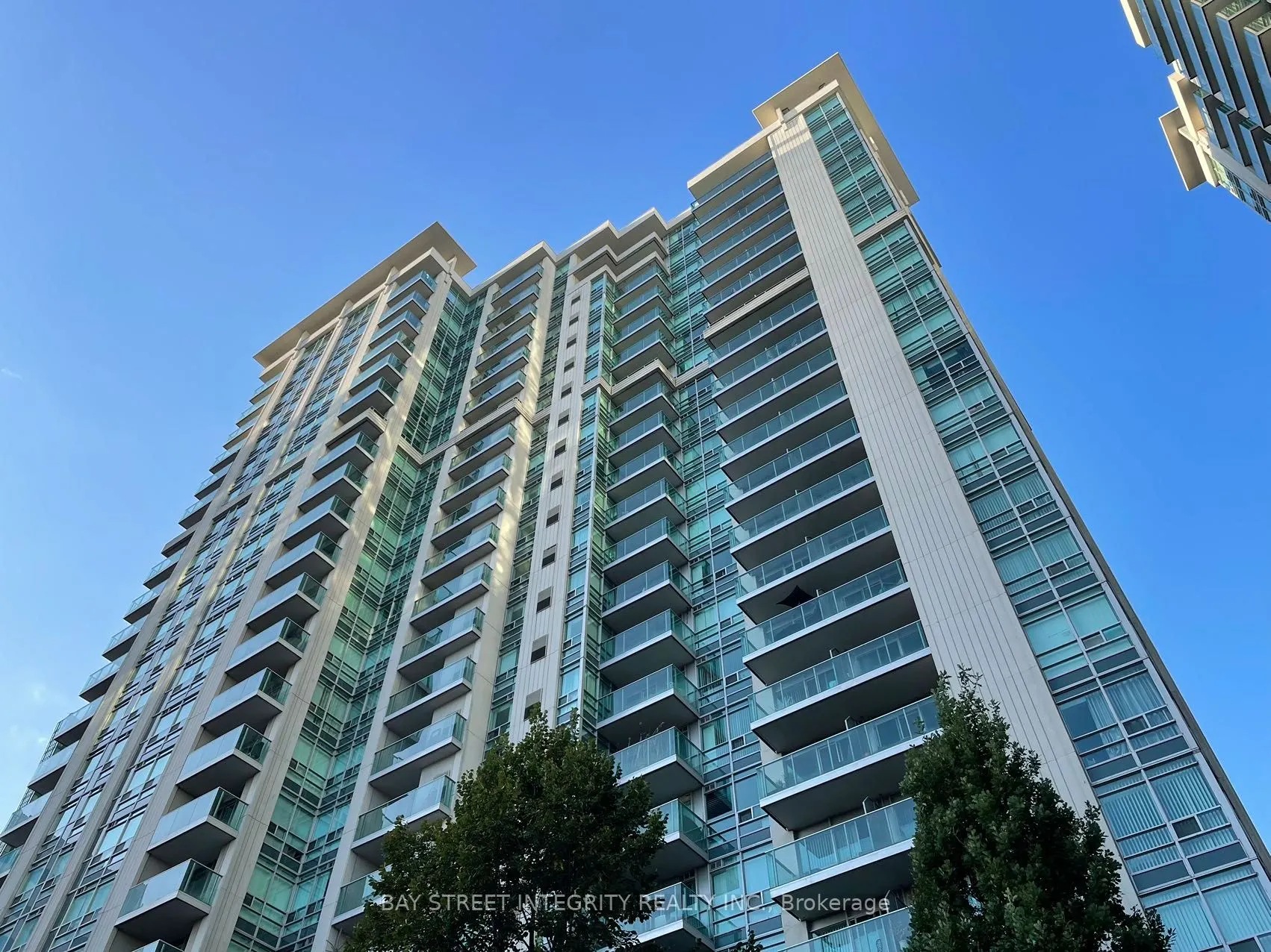 31 Bales Avenue, #PH102