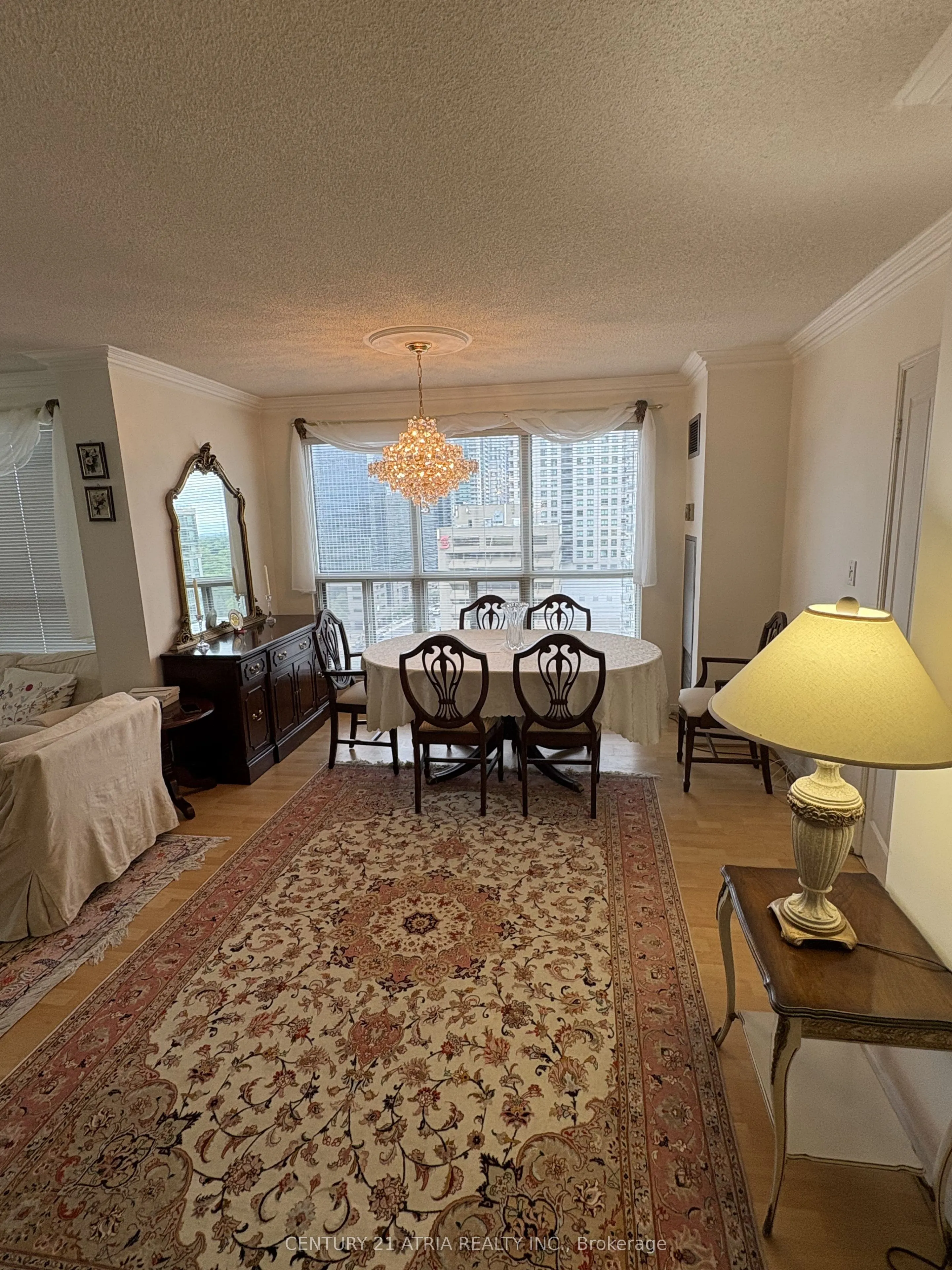 18 Hollywood Avenue #1707