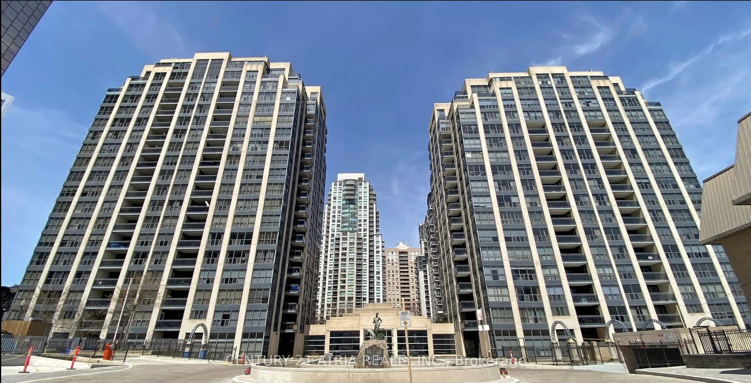 18 Hollywood Avenue #1707