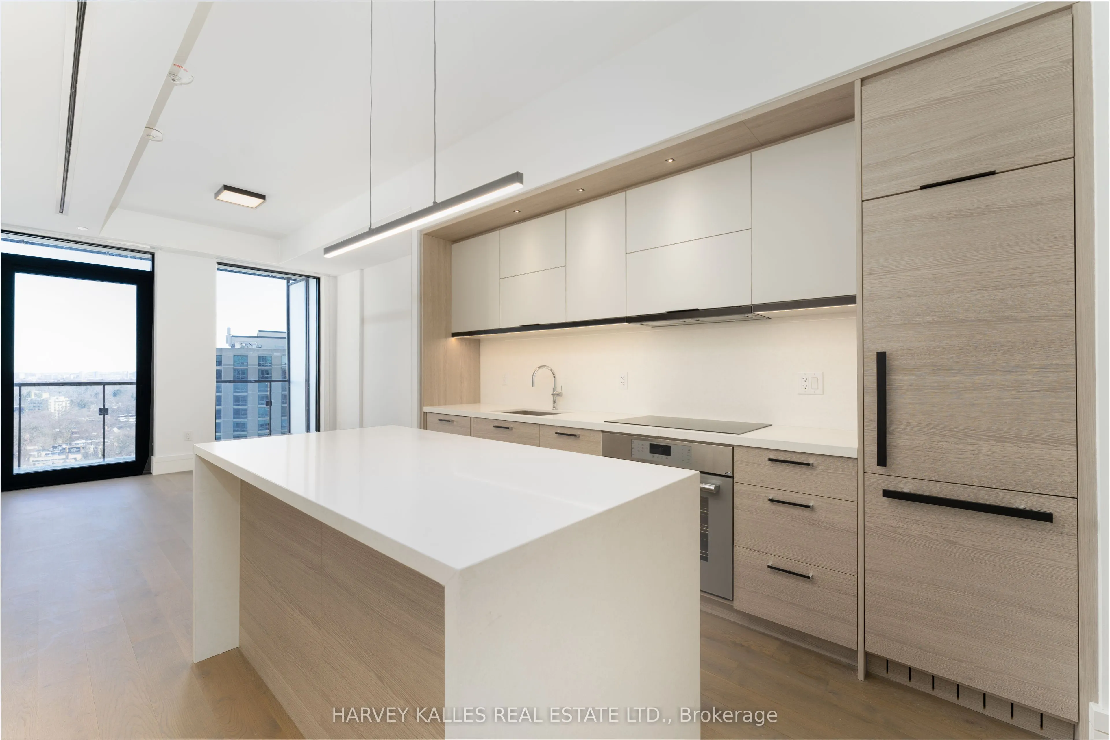 215 Lonsdale Road, #1705