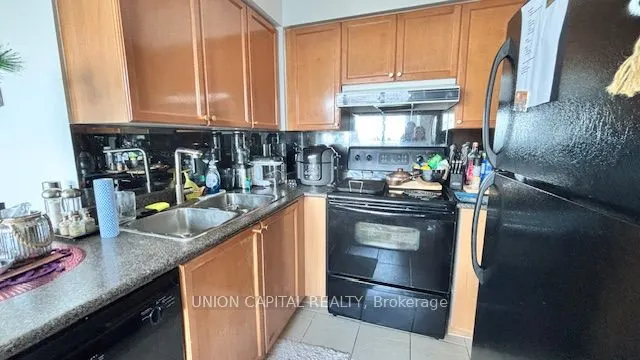 17 Barberry Place, #1202