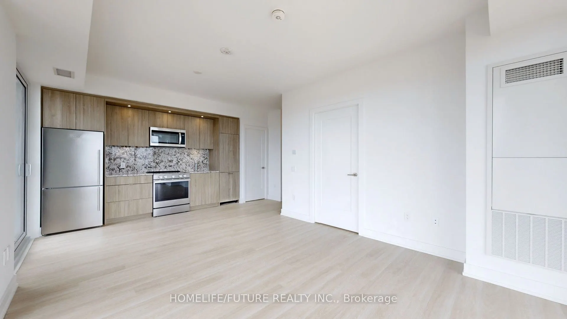 30 Inn On The Park Drive, #3404