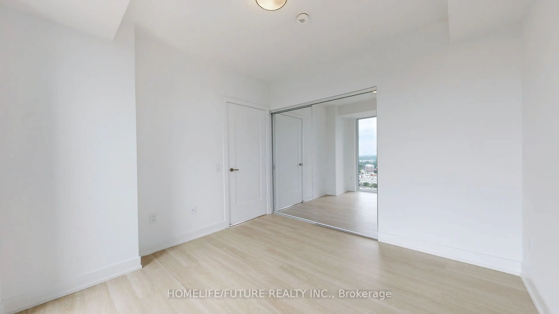 30 Inn On The Park Drive, #3404