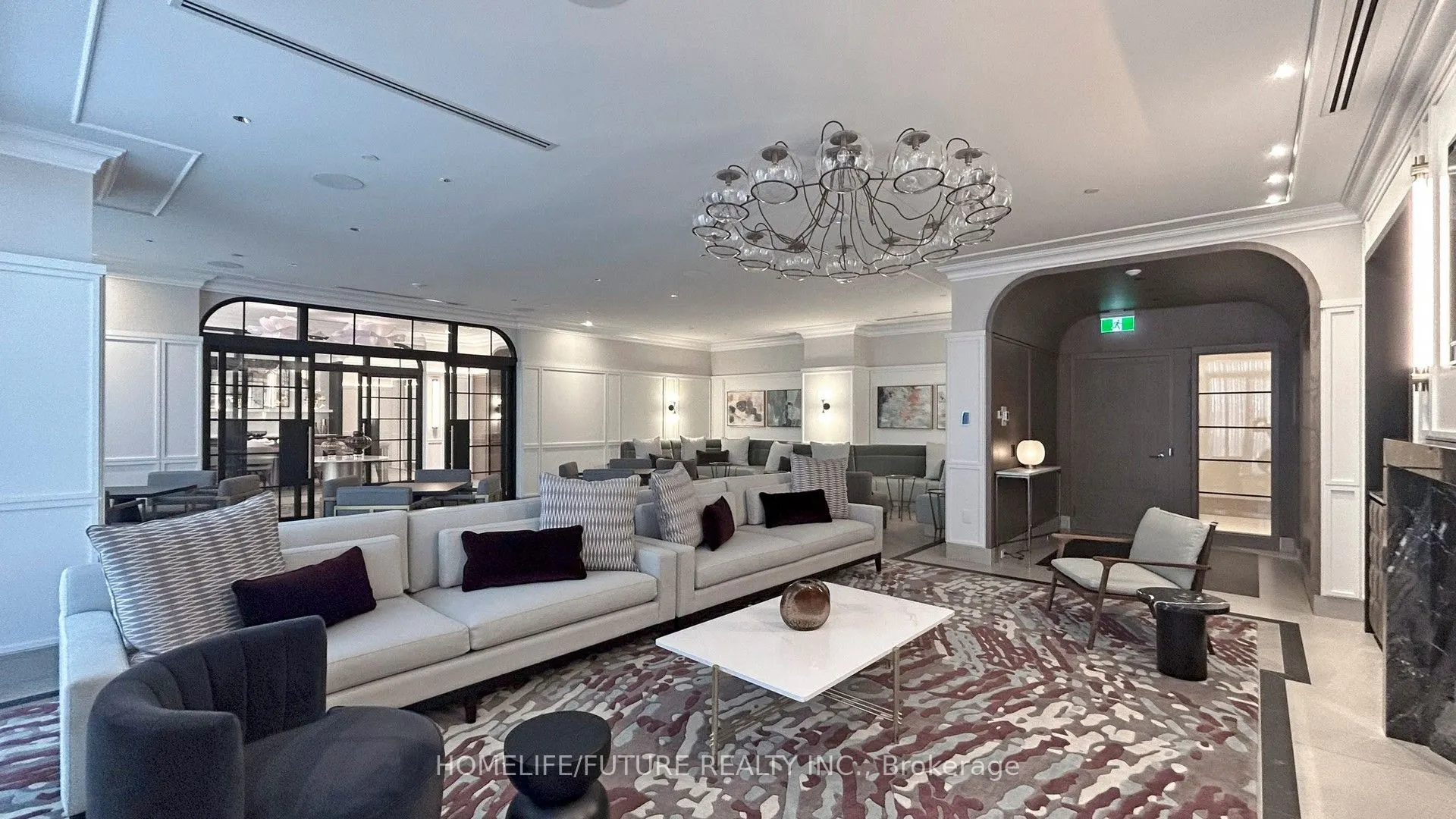 30 Inn On The Park Drive, #3404