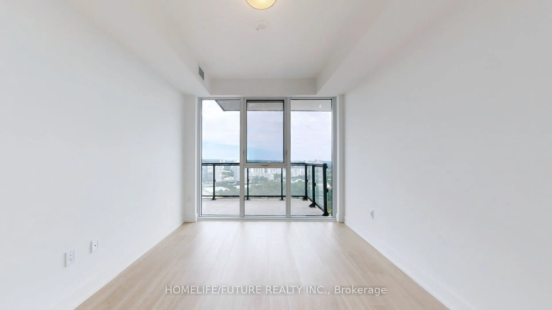 30 Inn On The Park Drive, #3404